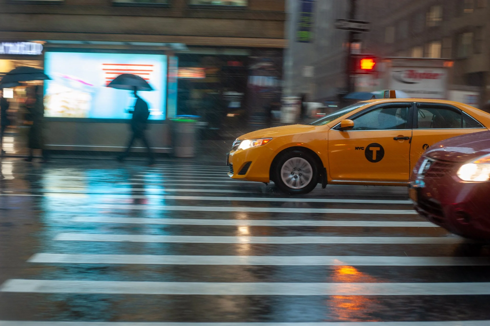 DIGITAL_PHOTOGRAPHY_NYC_STREET_CAB_RAIN.jpg
