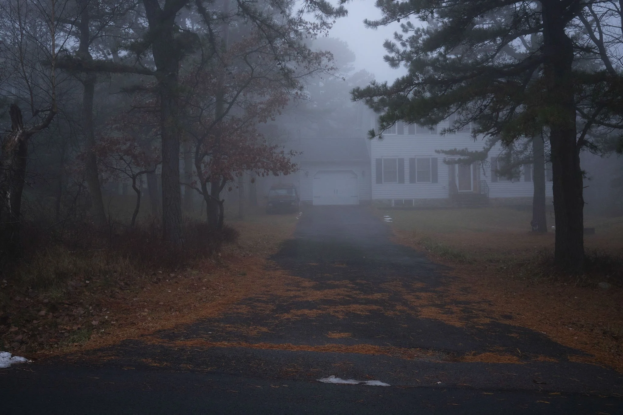 DIGITAL_PHOTOGRAPHY_LANDSCAPE_UPSTATE_HOUSE_2_FOGGY.jpg