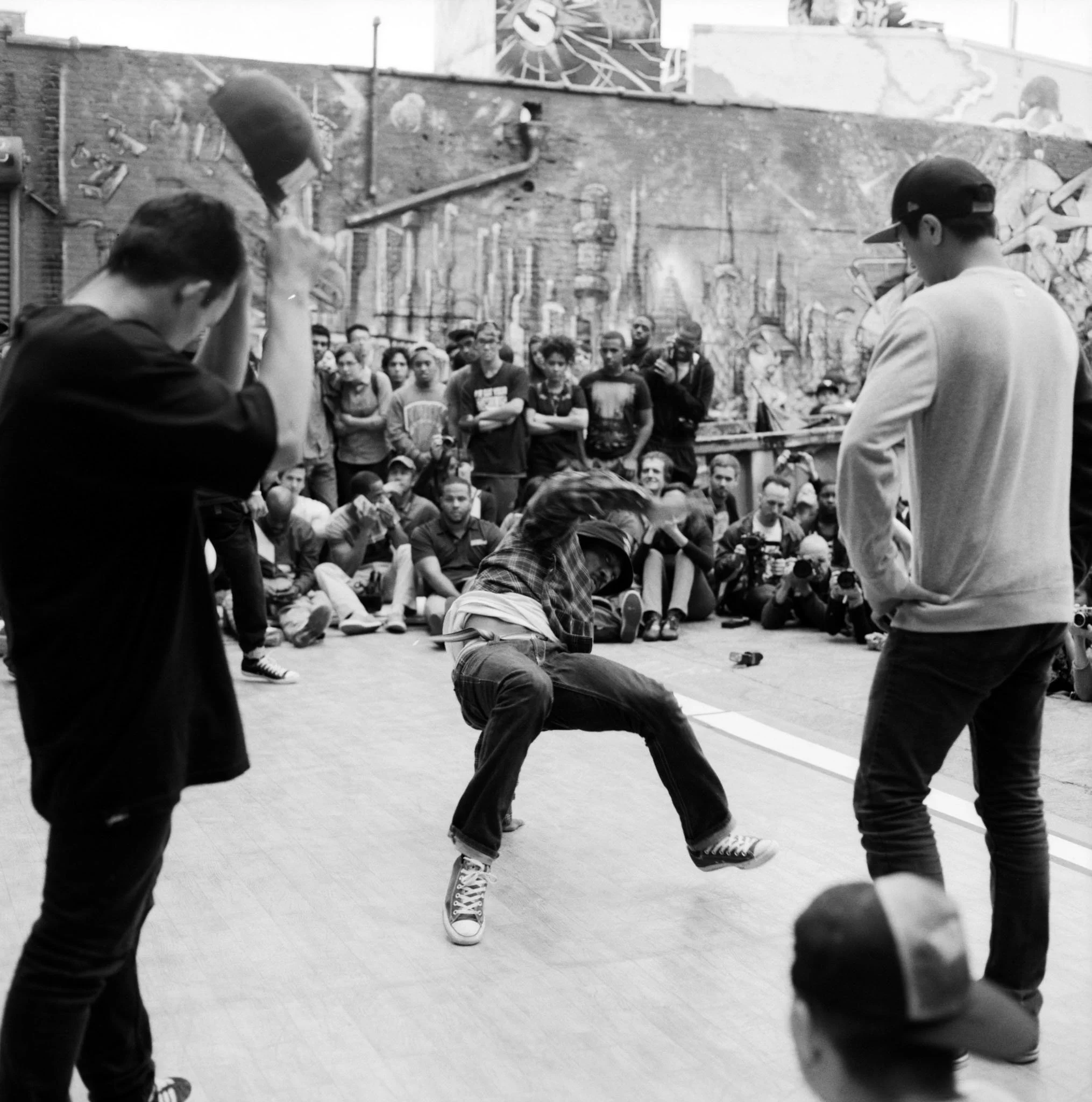NEW_YORK_FILM_PHOTOGRAPHY_5_POINTZ_BREAKDANCE_4.jpg