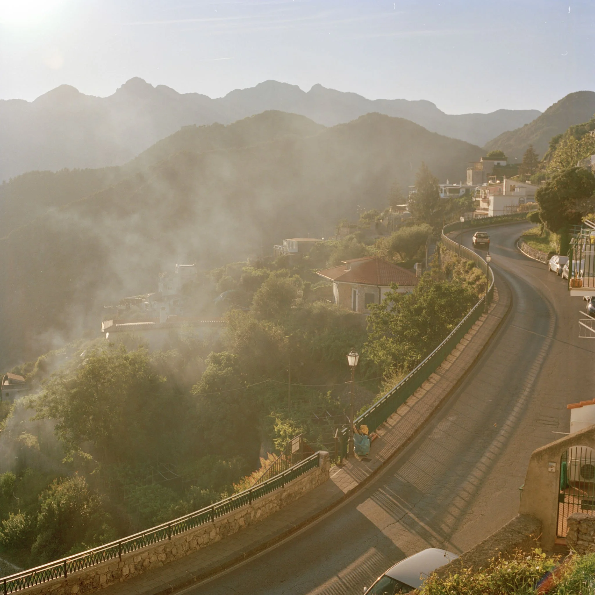 FILM_PHOTOGRAPHY_ITALY_RAVELLO_EARLY_MORNING.jpg
