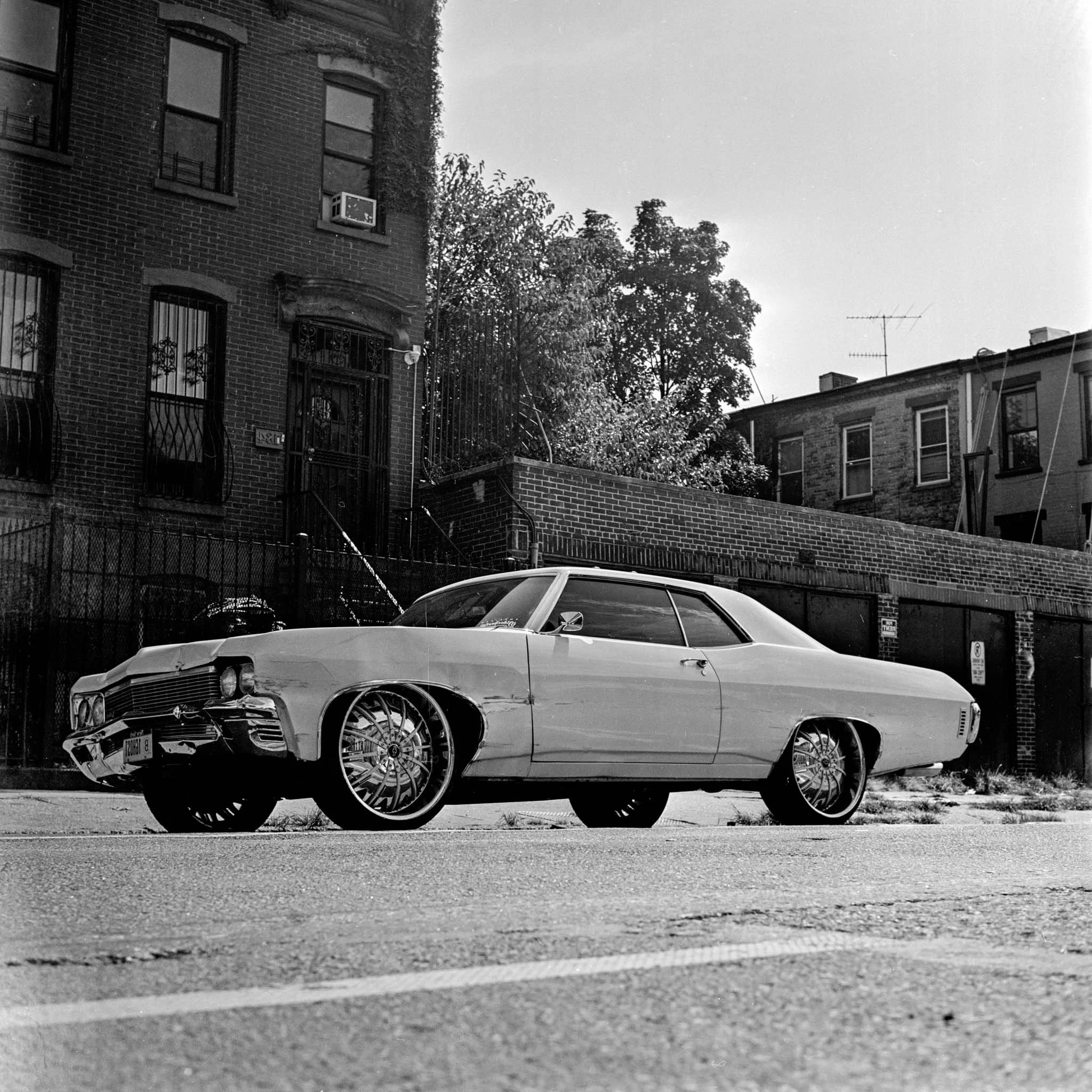 FILM_PHOTOGRAPHY_VINTAGE_CARS_RIMS_BEDSTUY.jpg