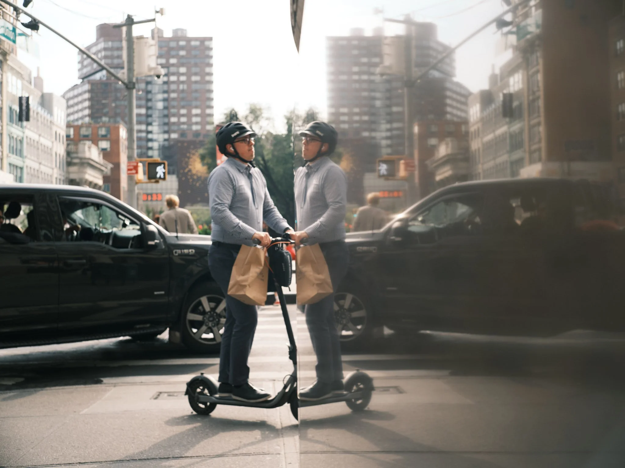 DIGITAL_STREET_PHOTOGRAPHY_SCOOTER_MANB_NYC_REFLECTION.jpg