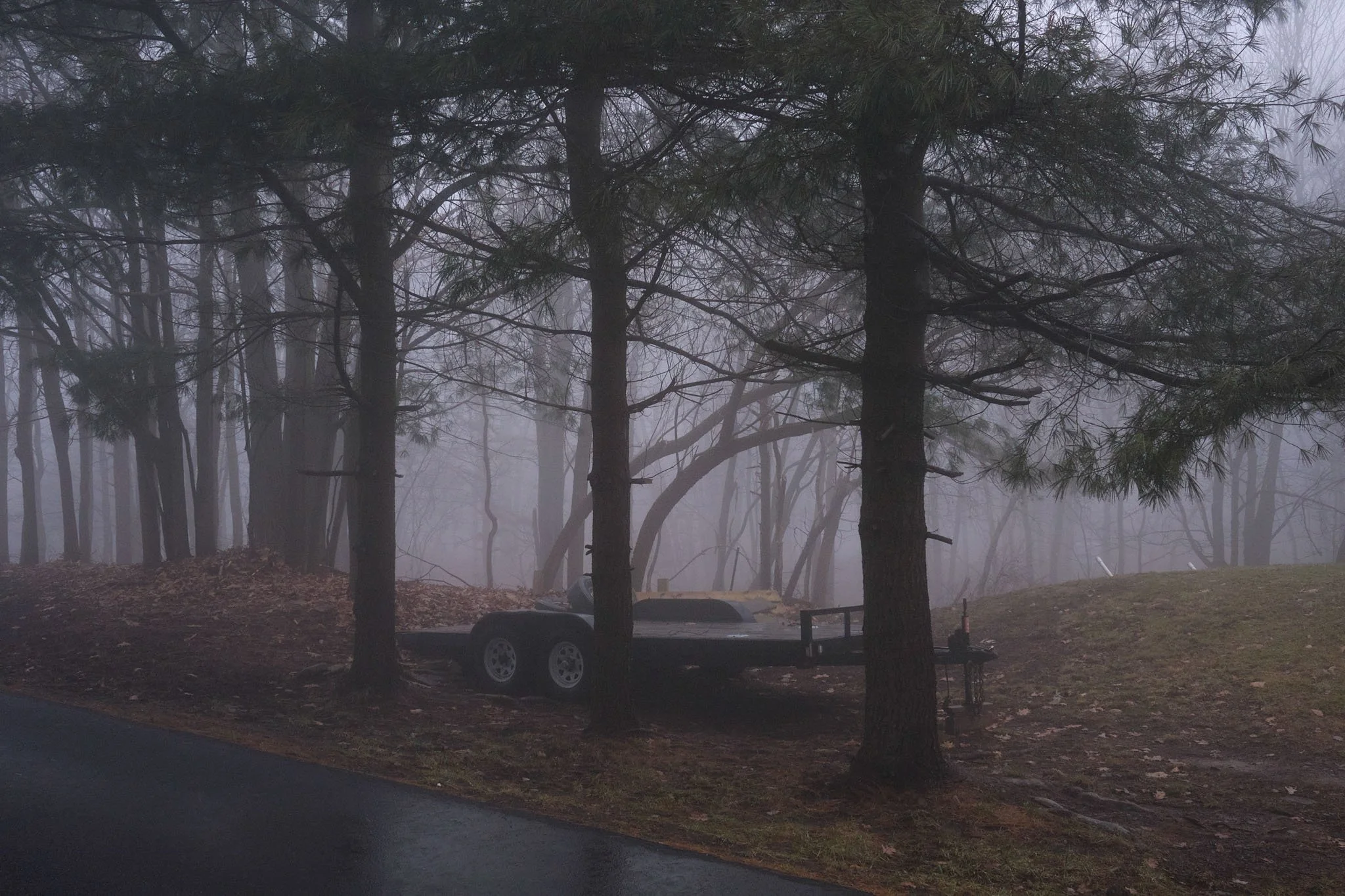 DIGITAL_PHOTOGRAPHY_LANDSCAPE_UPSTATE_TRAILER_FOGGY.jpg