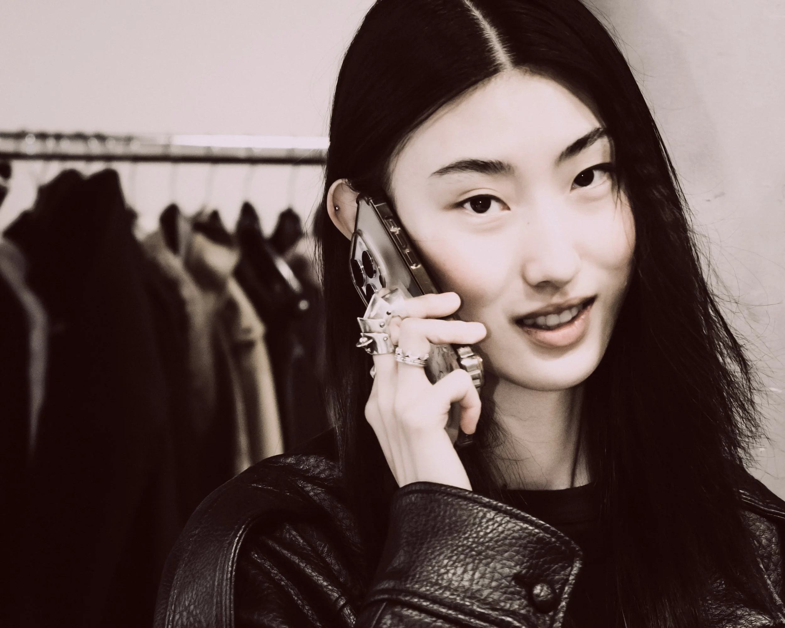 21 - Shiatzy-Chen noir 10s (1 of 1).jpg