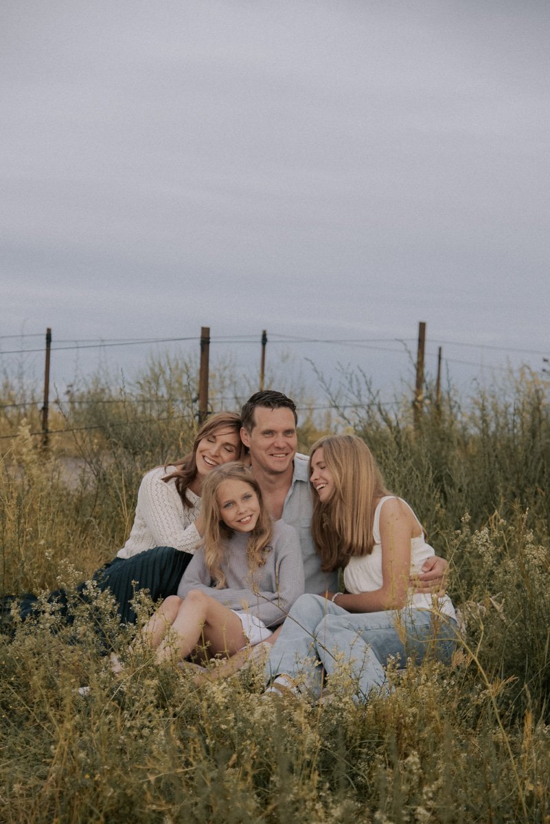  Heidi Väisänen - Valokuvaus - Odotusajankuvaus - Vauvakuvaus - Perhekuvaus - Äiti- ja lapsikuvaus - Vastasyntyneenkuvaus - Pariskuntakuvaus - Kuvaus kotona - Helsinki - Espoo - Vantaa - Pääkaupunkiseutu - Kerava - Savio - Tuusula - Lauttasaari 