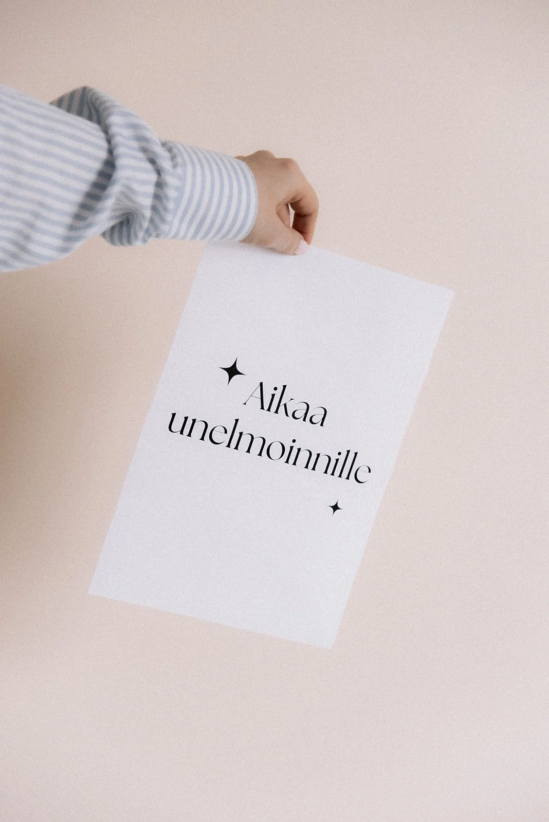 Paperi, jossa teksti "Aikaa unelmoinnille".