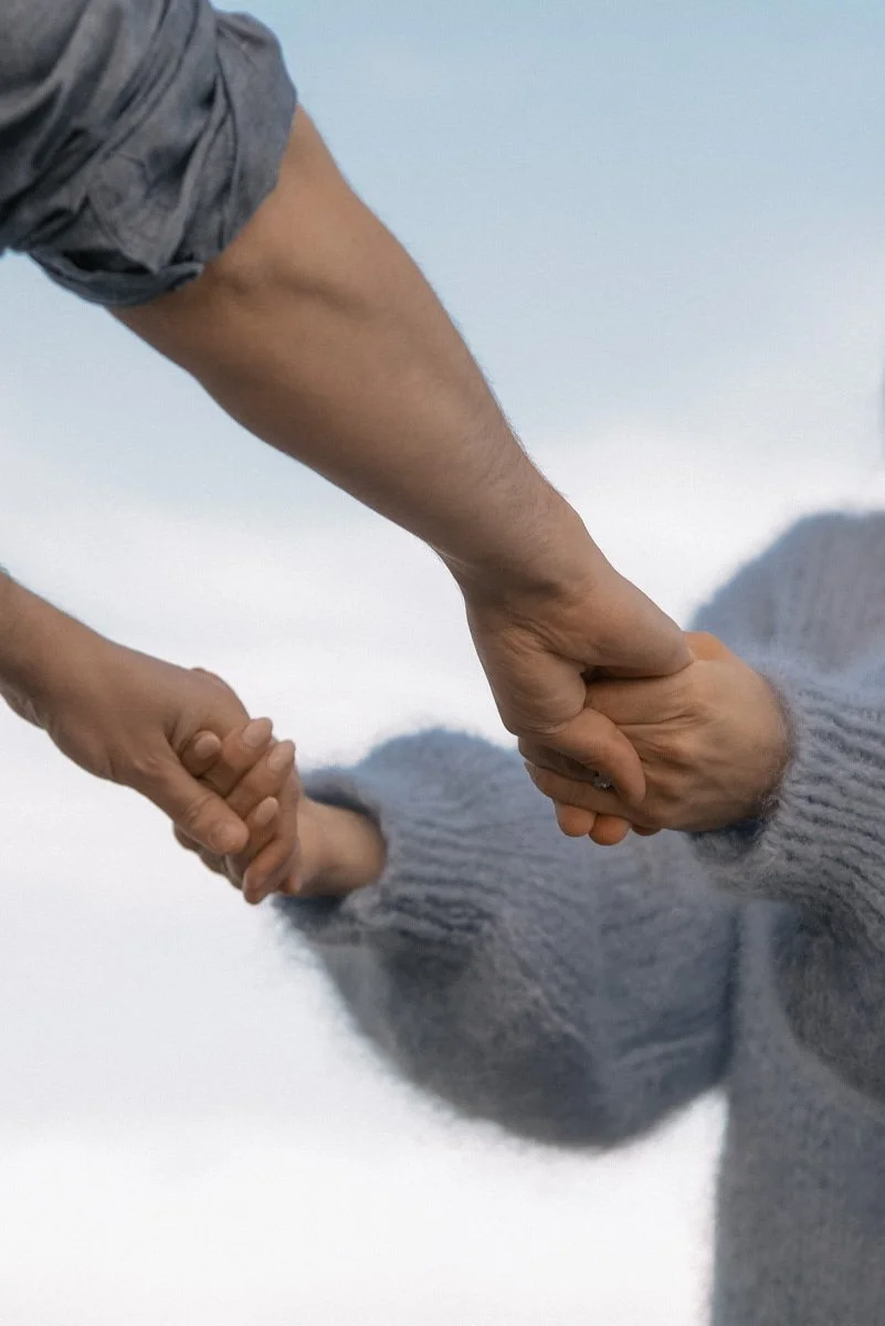  Heidi Väisänen - Valokuvaus - Odotusajankuvaus - Vauvakuvaus - Perhekuvaus - Äiti- ja lapsikuvaus - Vastasyntyneenkuvaus - Pariskuntakuvaus - Kuvaus kotona - Helsinki - Espoo - Vantaa - Pääkaupunkiseutu - Kerava - Savio - Tuusula - Lauttasaari 