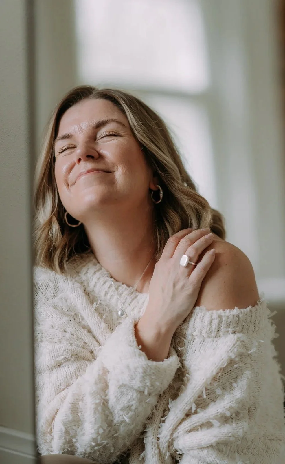 Valokuvaaja Heidi Väisänen valokuvaa yrityksiä ja yksityishenkilöitä pääkaupunkiseudulla ja mulla Uudellamaalla.