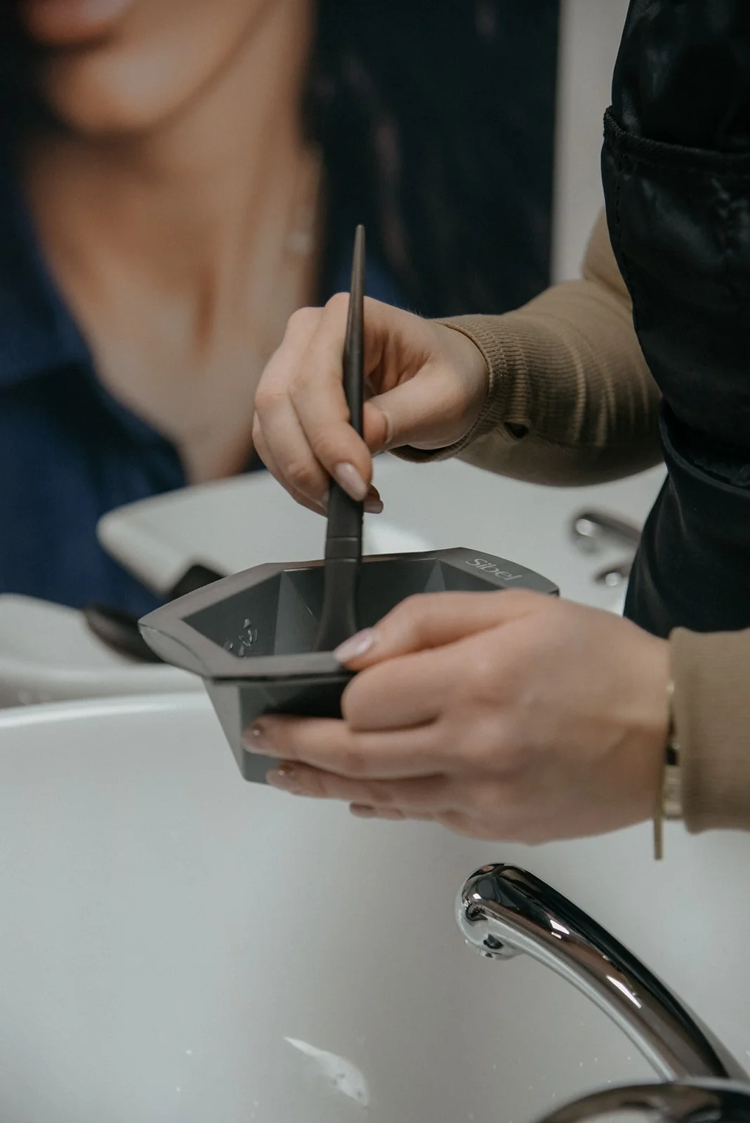 Yrityskuvaukset kampaamossa.