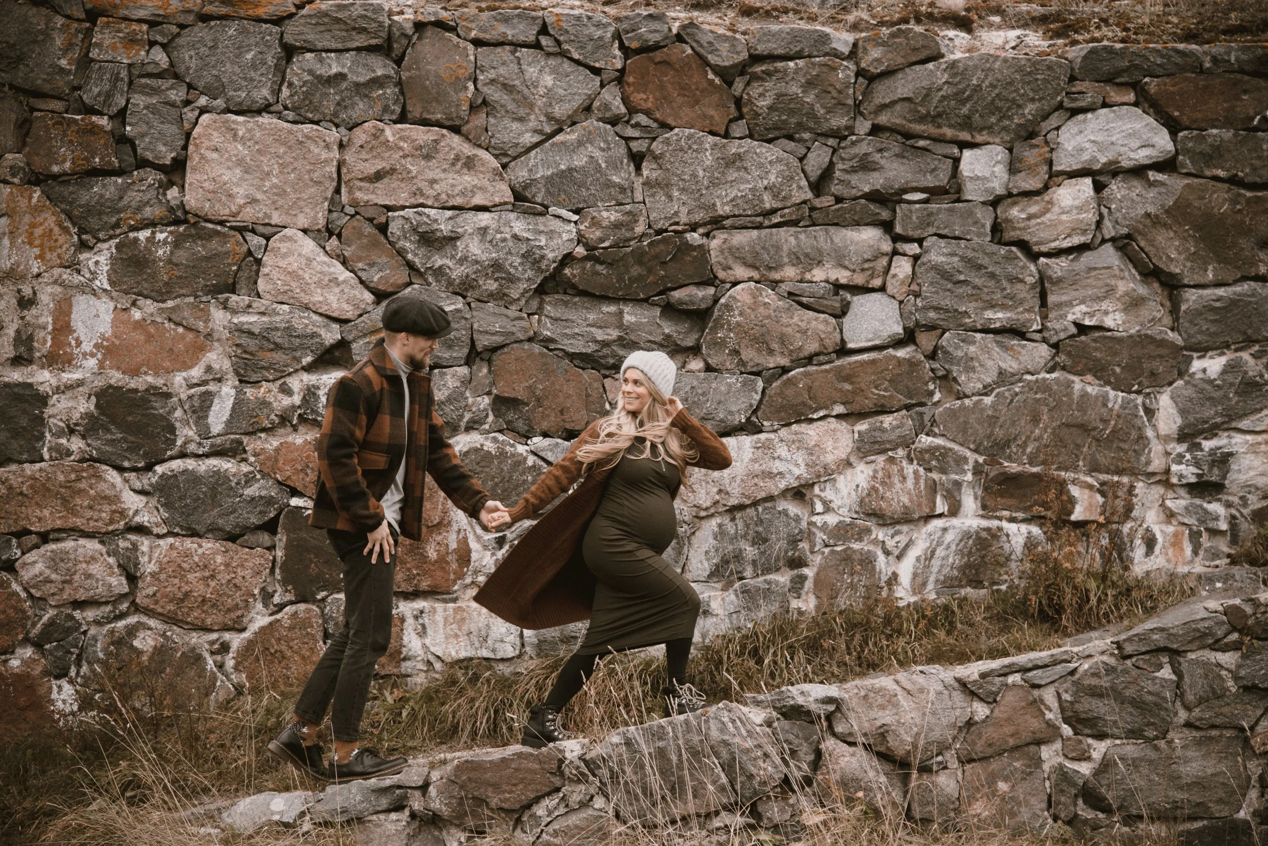 Heidi Väisäsen toteuttama odotuskuvaus luonnossa.