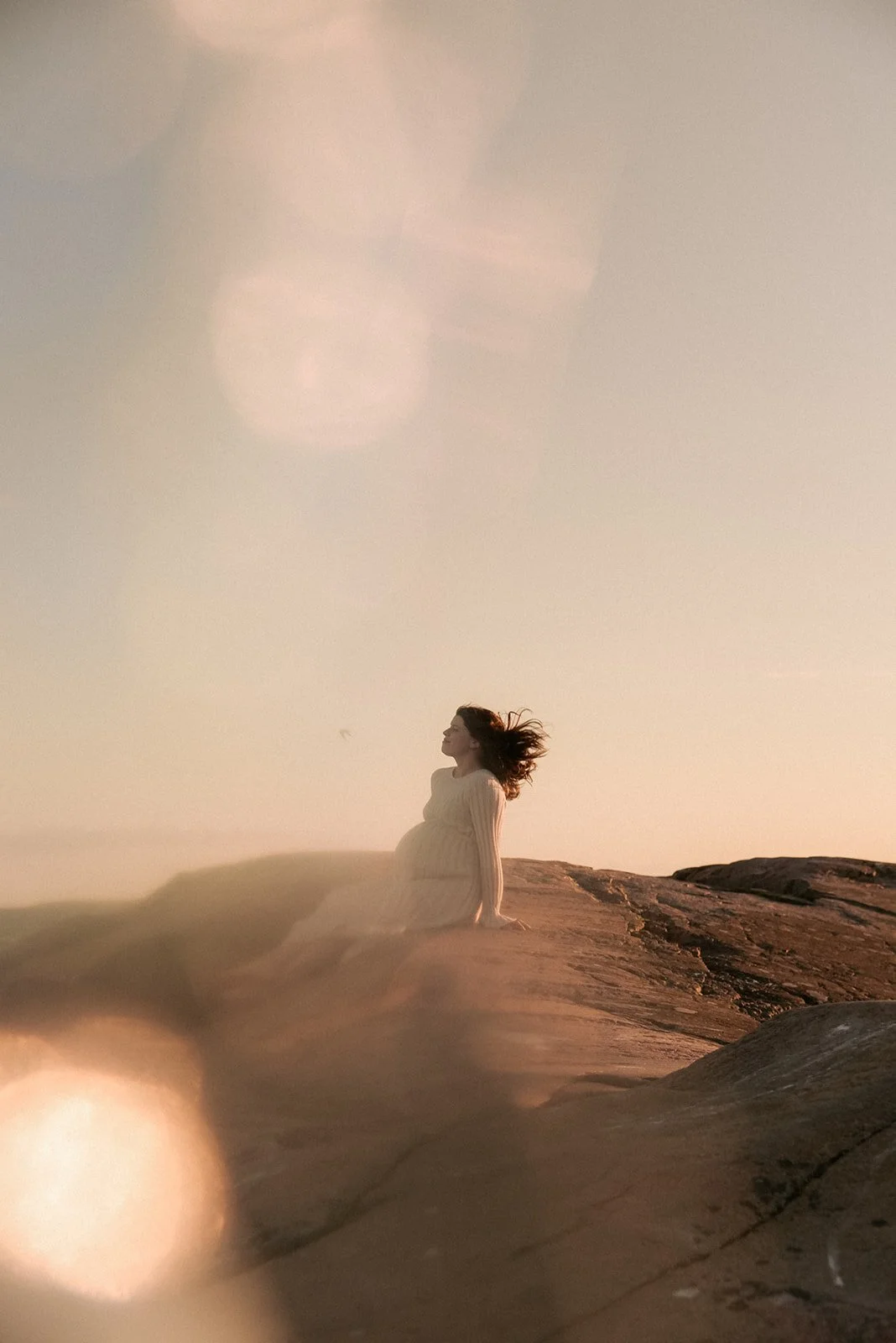 Ilta-auringossa toteutettu odotuskuvaus.