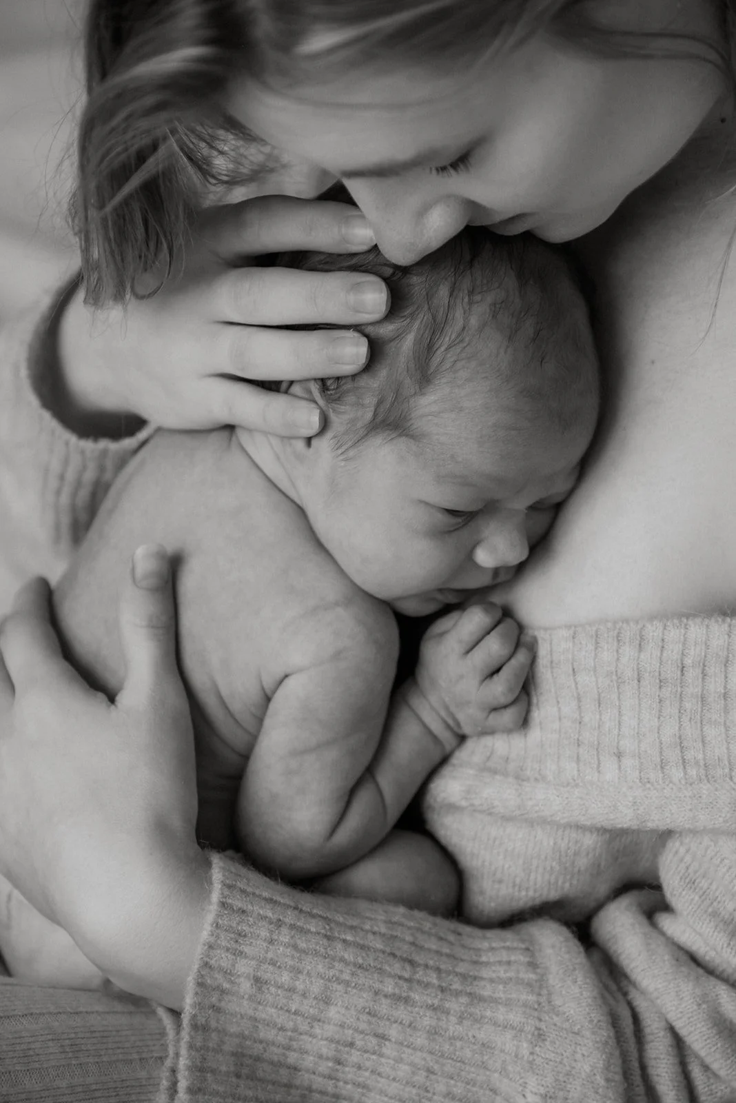 Vauvan ensi hetket. Vastasyntyneen kuvaus.