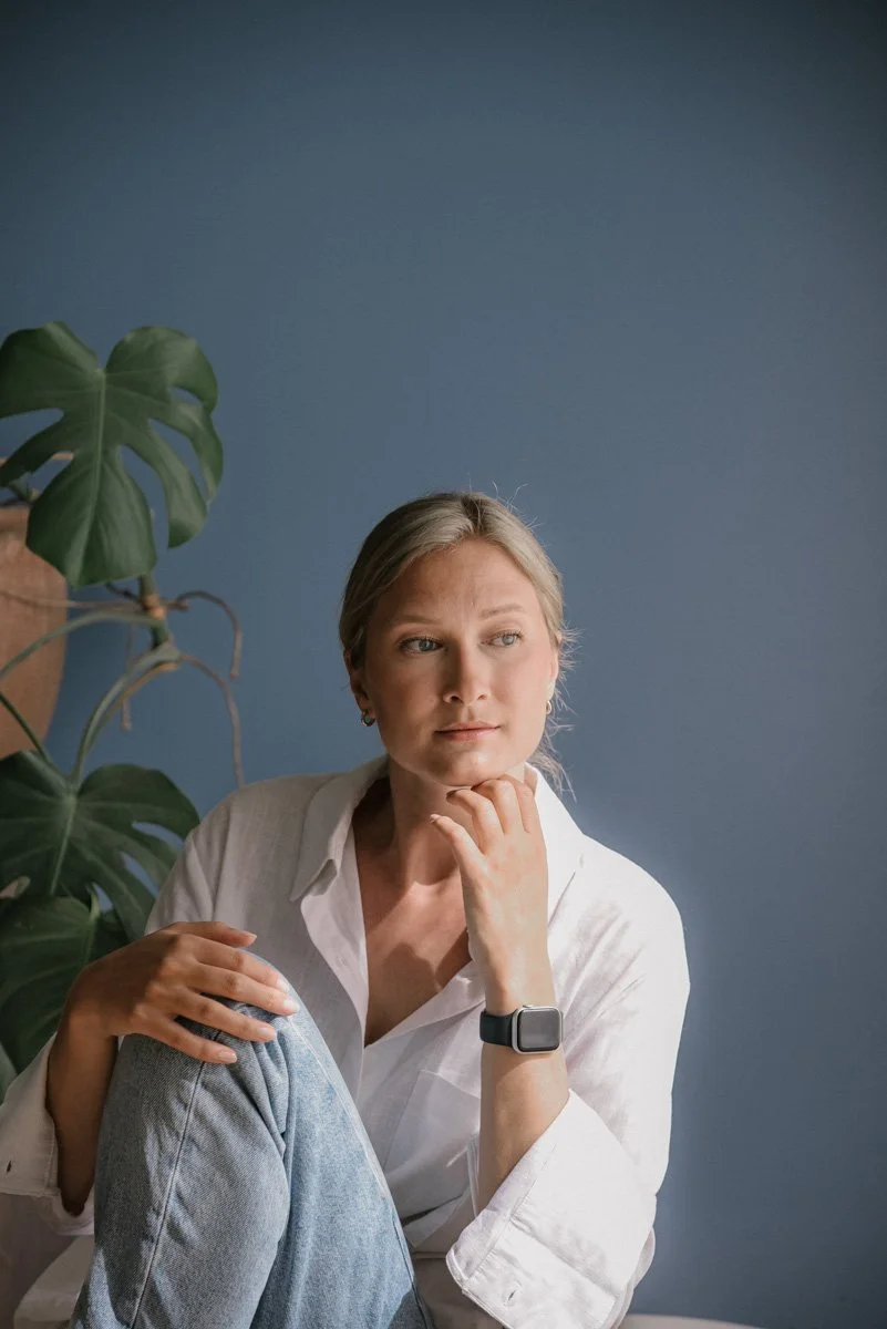 Seesteinen muotokuva Neam Societyn yrittäjästä.