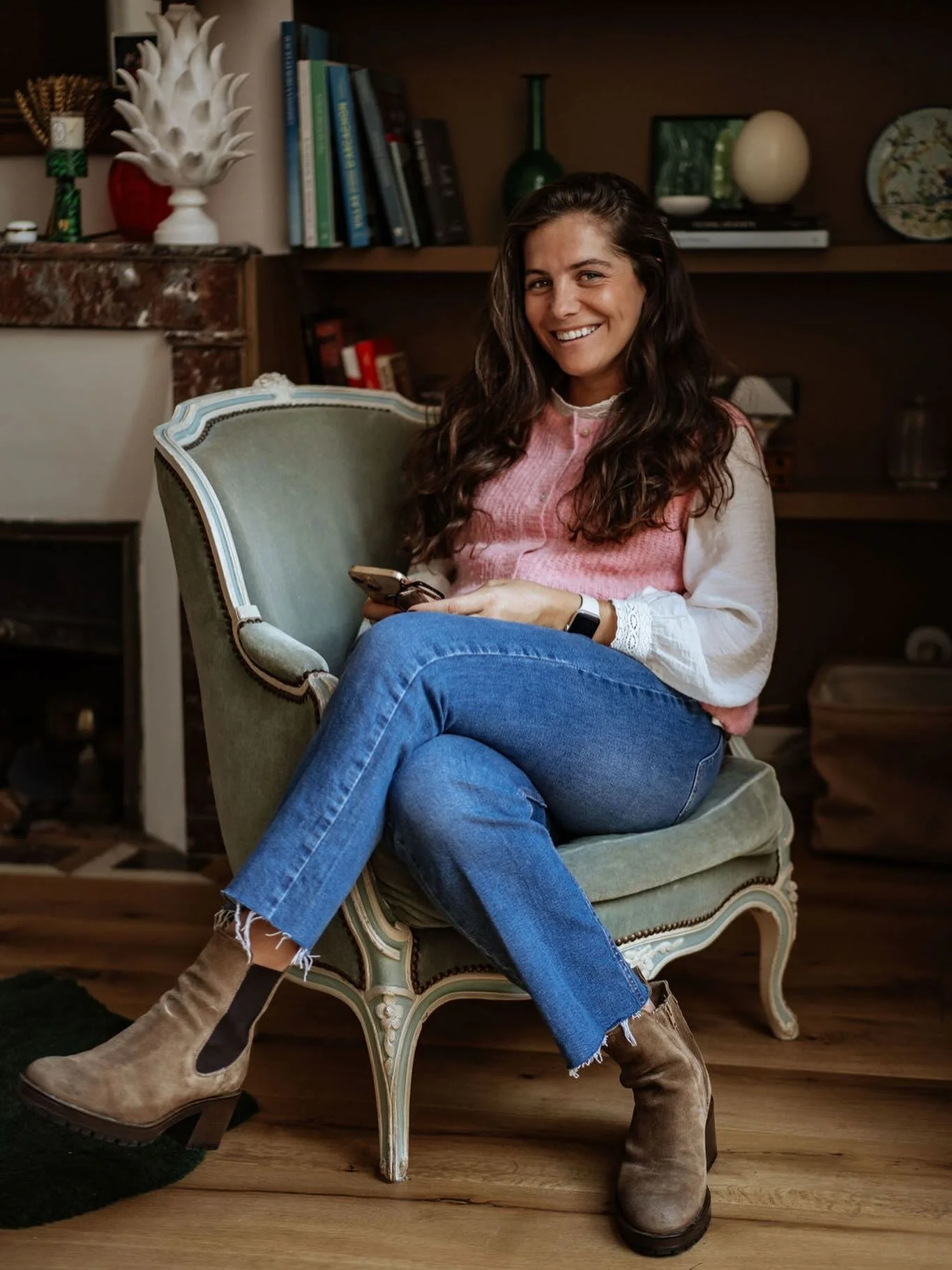 BREAKING : On officialise 📸

Jim Jean-Pierre = Directrice Artistique &amp; Photographe chez Makers (depuis octobre, on avait envie de vous en parler mais on &eacute;tait d&eacute;j&agrave; bien occup&eacute;es !)

Le contexte : C&rsquo;est une belle