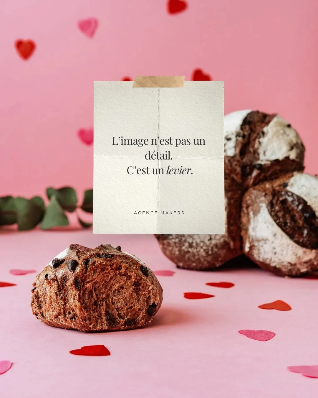 Imaginer des univers cr&eacute;atifs pour mettre en valeur vos produits ✨

Nous mettons en avant les cr&eacute;ations de @maisonperrin au fil des saisons pour valoriser un savoir-faire et des moments de partage. 

💌