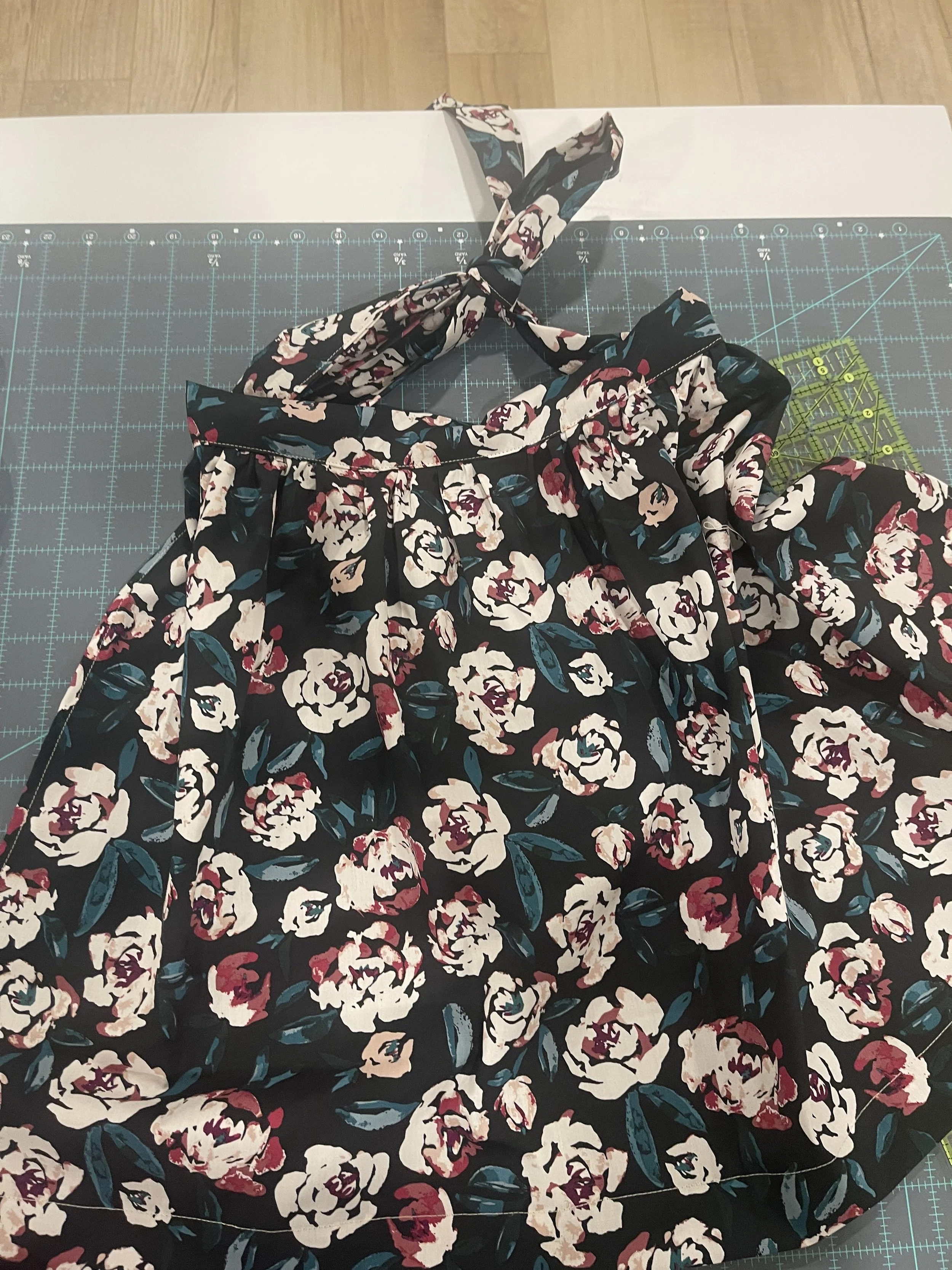 Apron and Oven Mitt Instructional
