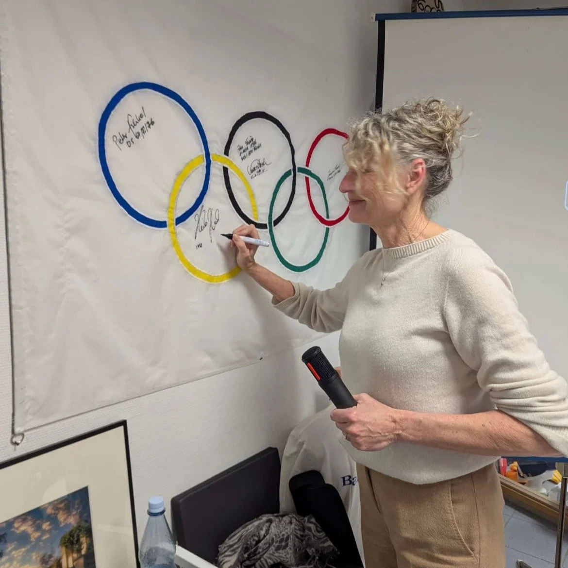 Zum Wochenstart ein Blick zur&uuml;ck: Am 28. November war @heikehenkel1992 zu Gast im #SPORTLER-Museum in @delmenhorst_de. Die #Hochsprung-#Olympiasiegerin von 1992 in #Barcelona, Welt- und Europameisterin las aus ihrer Autobiografie und gab tolle E