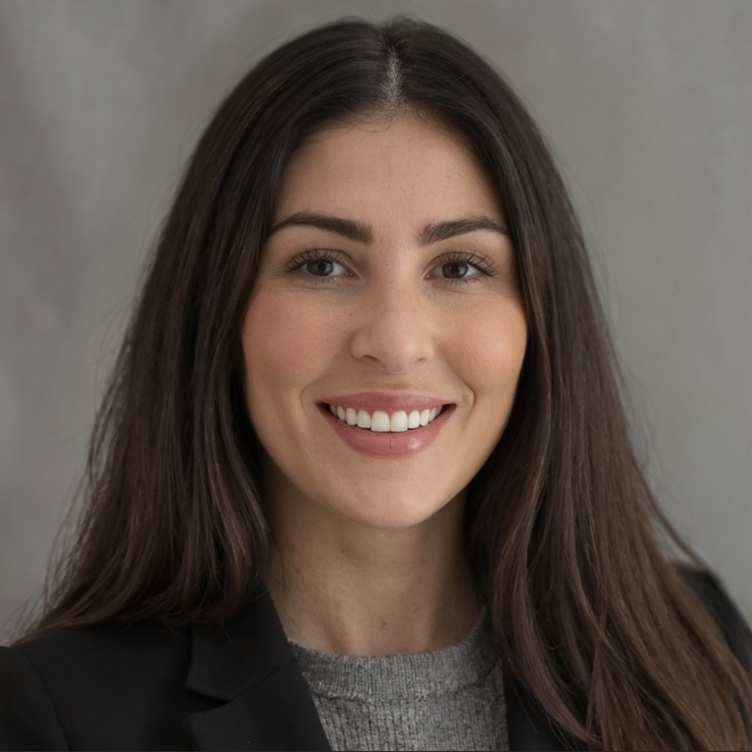 Anna's professional headshot photo