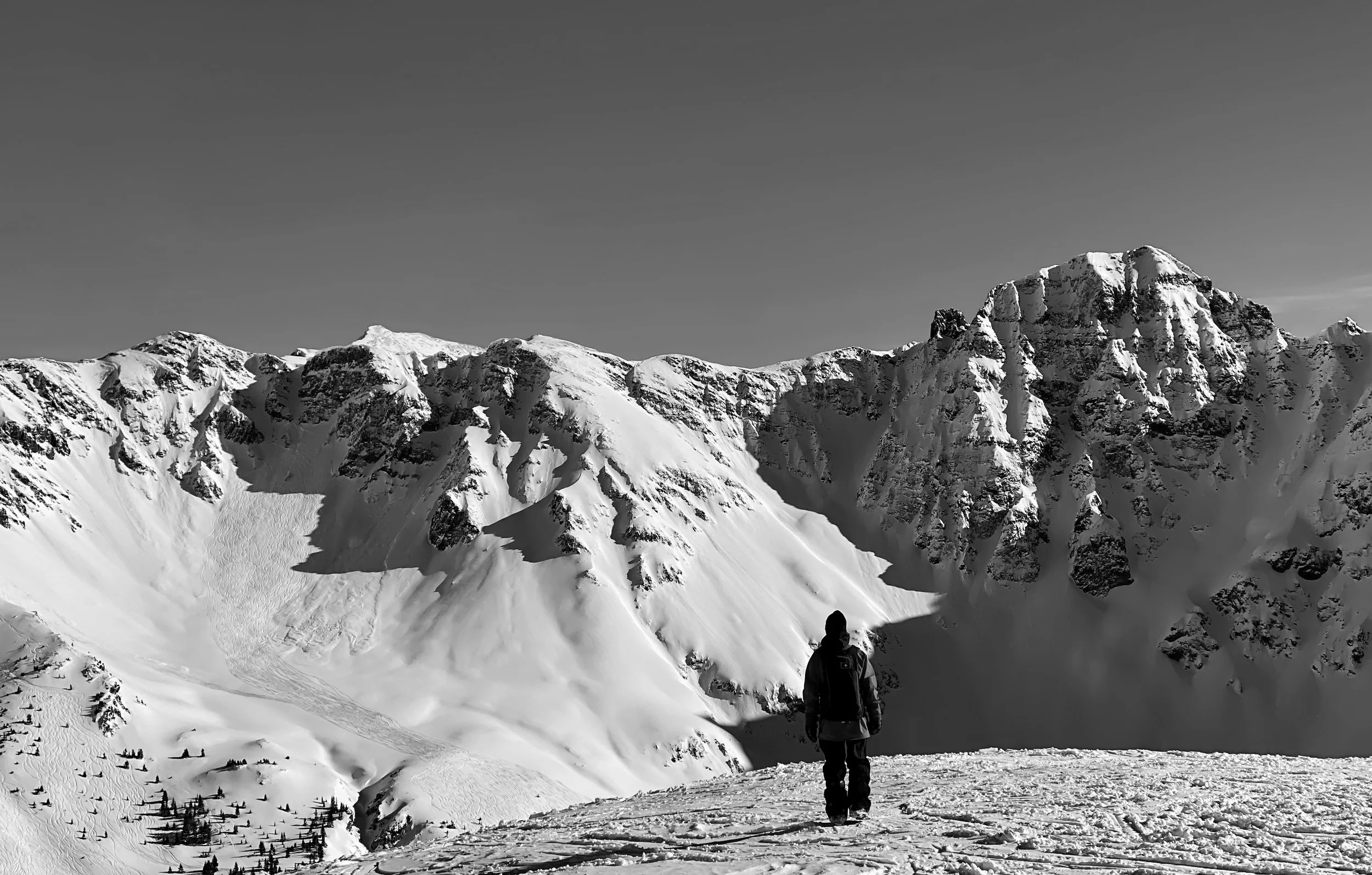 Black and white mountain ridge in Silverton, Colorado, symbolizing the discipline required for B2B sales scaling.