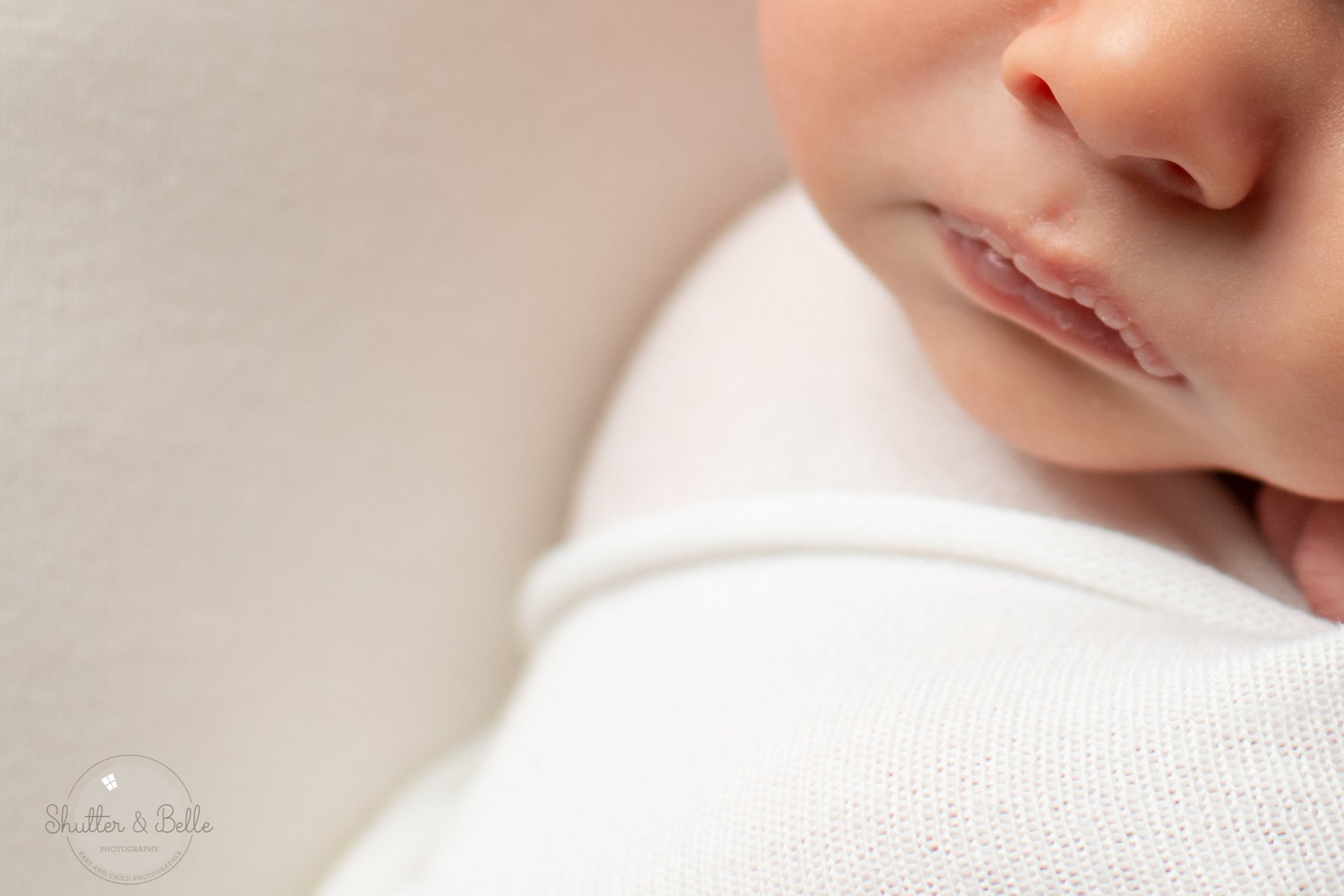 When is the best time for a newborn photoshoot?