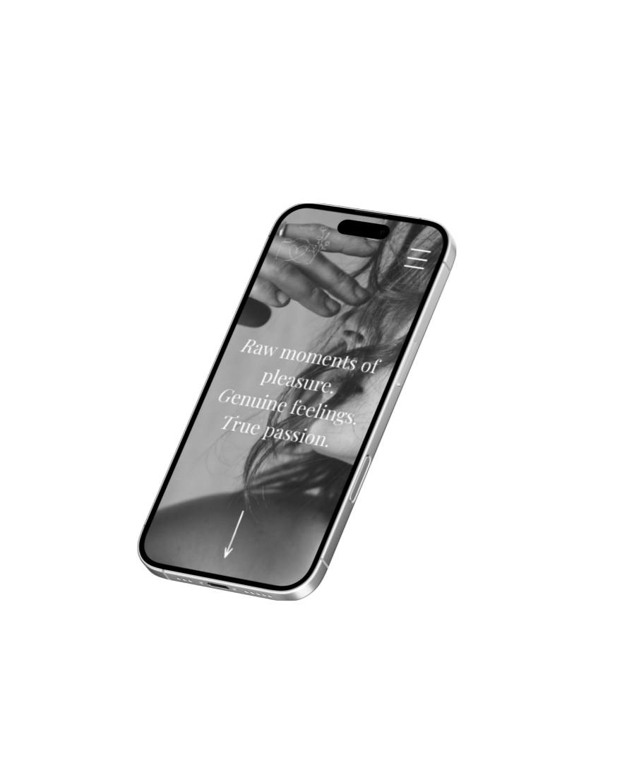 Ein Mockup einer Website mit der Aufschrift "Raw moments of pleasure. Genuine feelings. True passion.“
