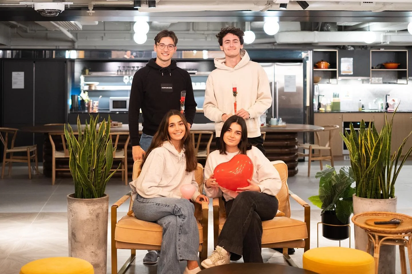 330456614_710471643897814_7156687802558002593_n (1).jpg