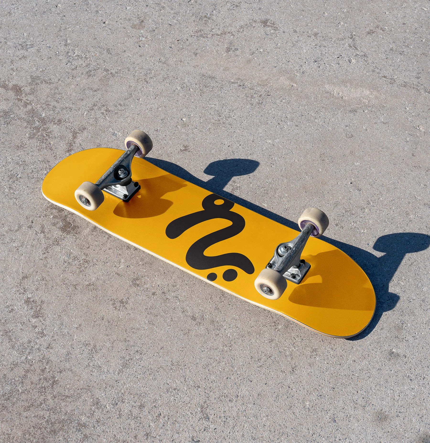Rumor Skateboard