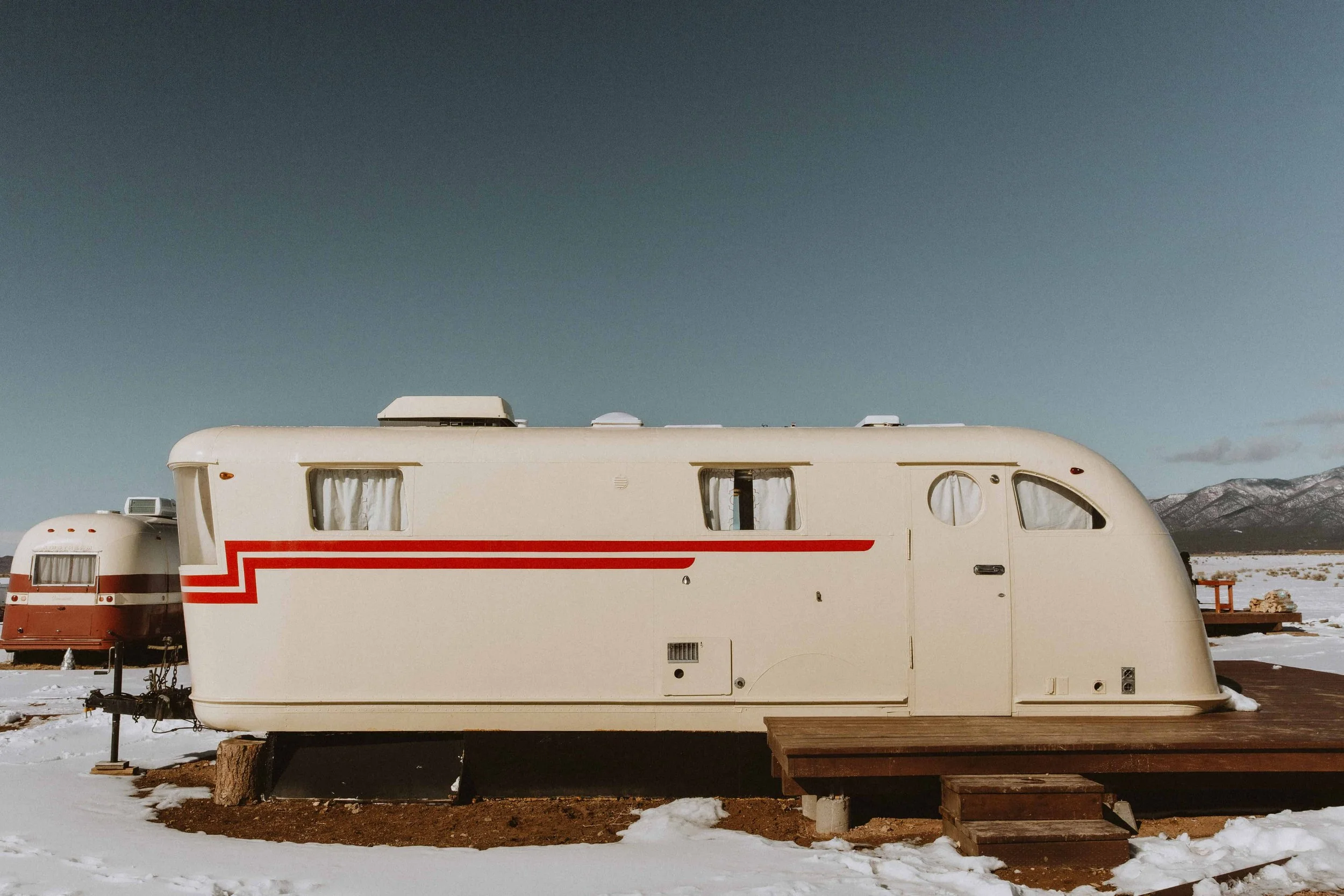 1950 Spartan Manor (Sunnie)
2 Guests, $150/Night