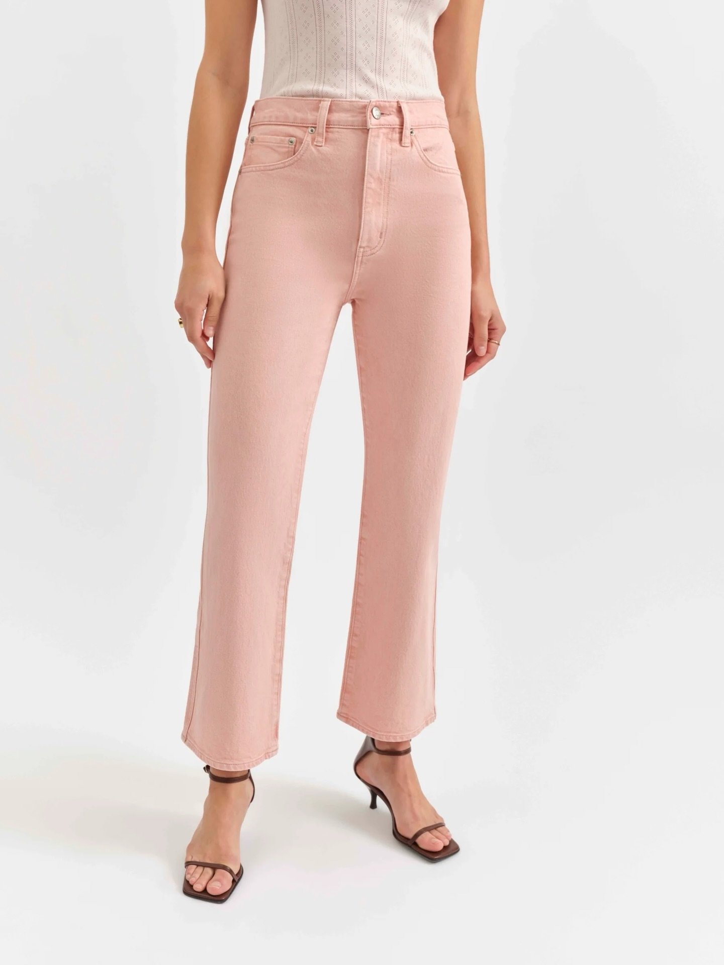 NEW @dazedenim just dropped! 🛍️
Meet the &ldquo;SOHO HIGH RISE ANKLE FLARE IN ROSEWATER&rdquo; 

A structured flare with an ultra high rise, this fit is created in a soft, pastel pink hue. The ankle length jean is made using our Just Right denim, wi