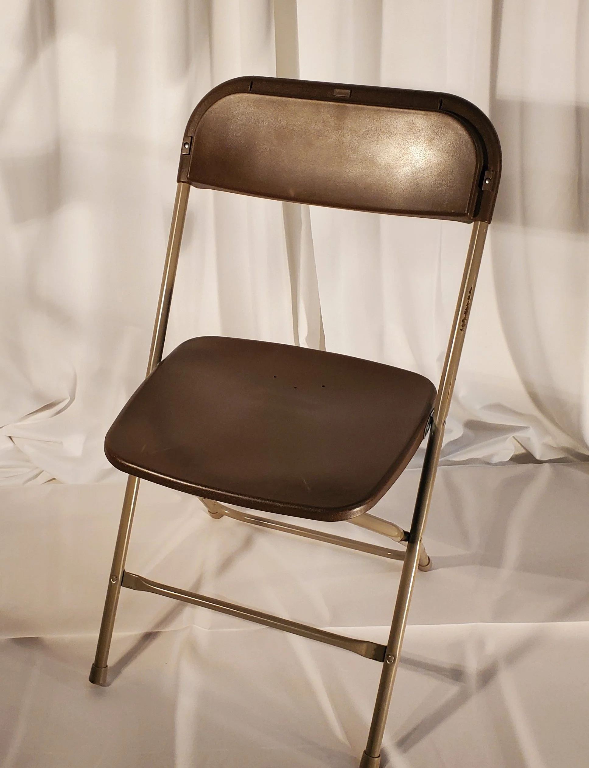 Brown Samsonite Chair.jpg