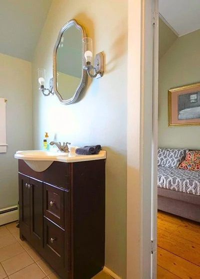 shakes-bathroom-vanity.jpg