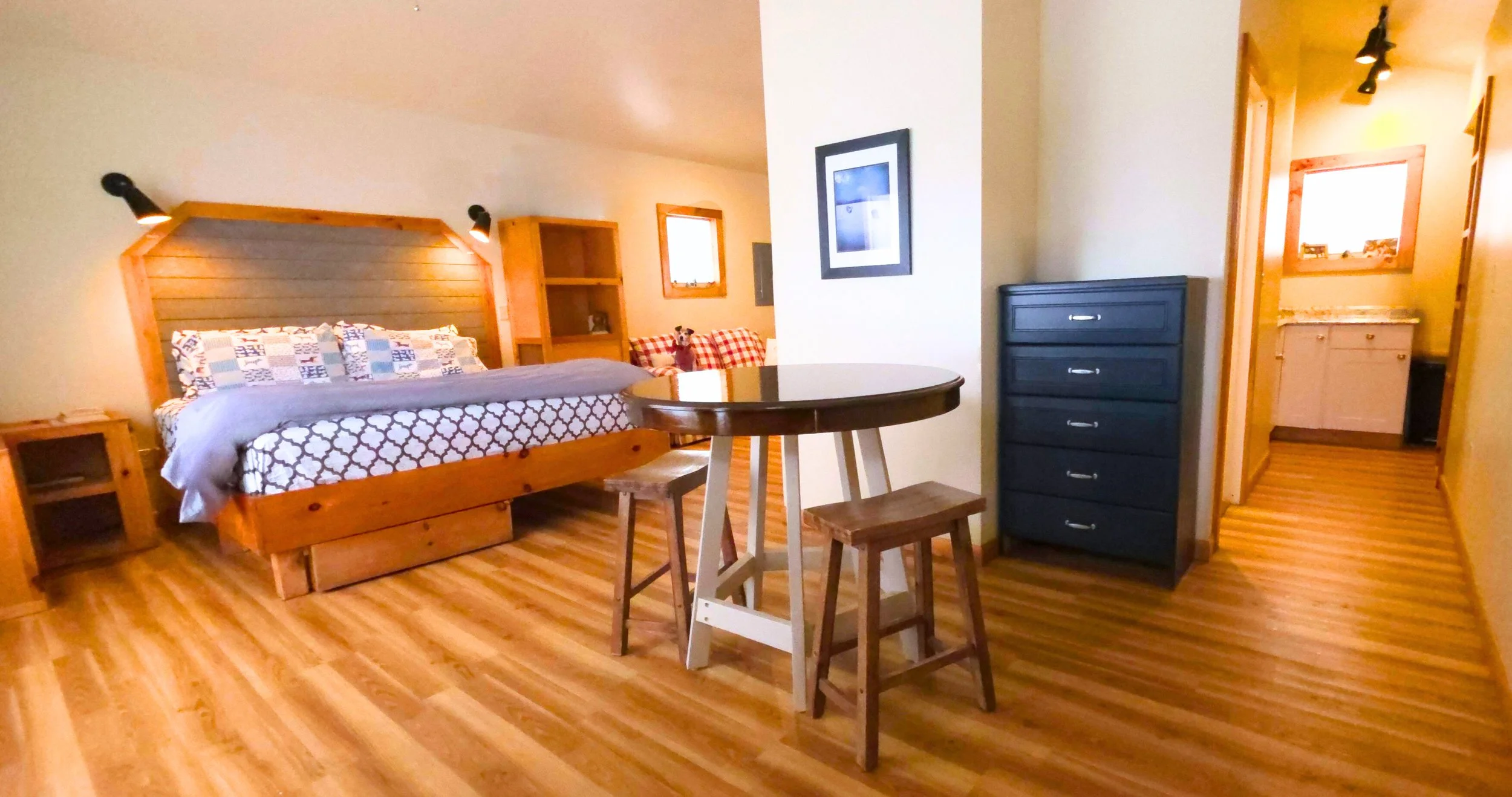 brooklyns bungalow with dining room seating.jpg