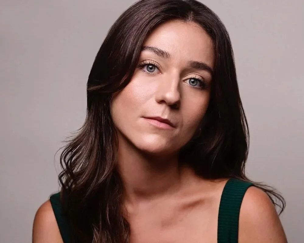 Headshot of actress Natalie Rebenkoff