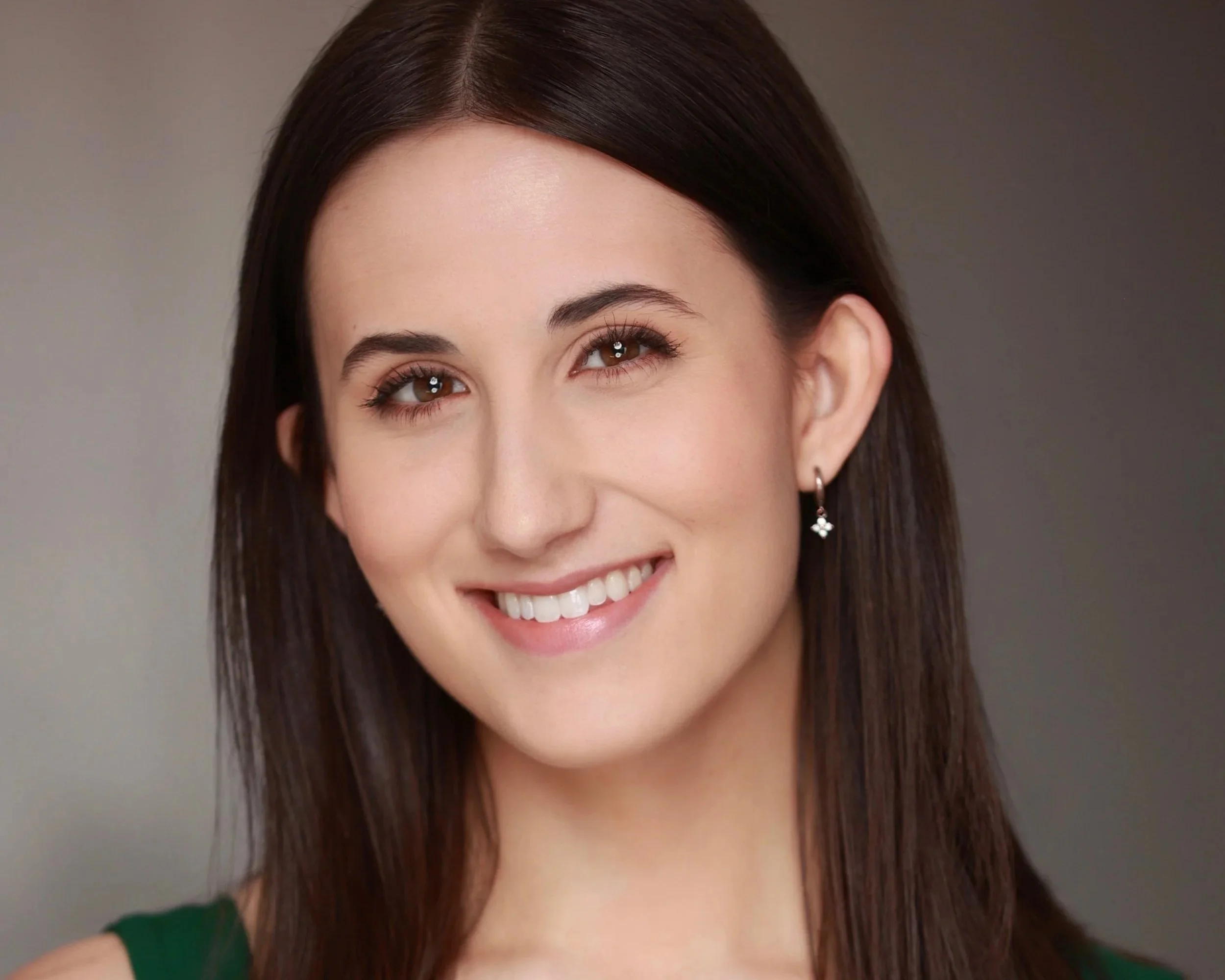 Headshot of actress Katie Gaven