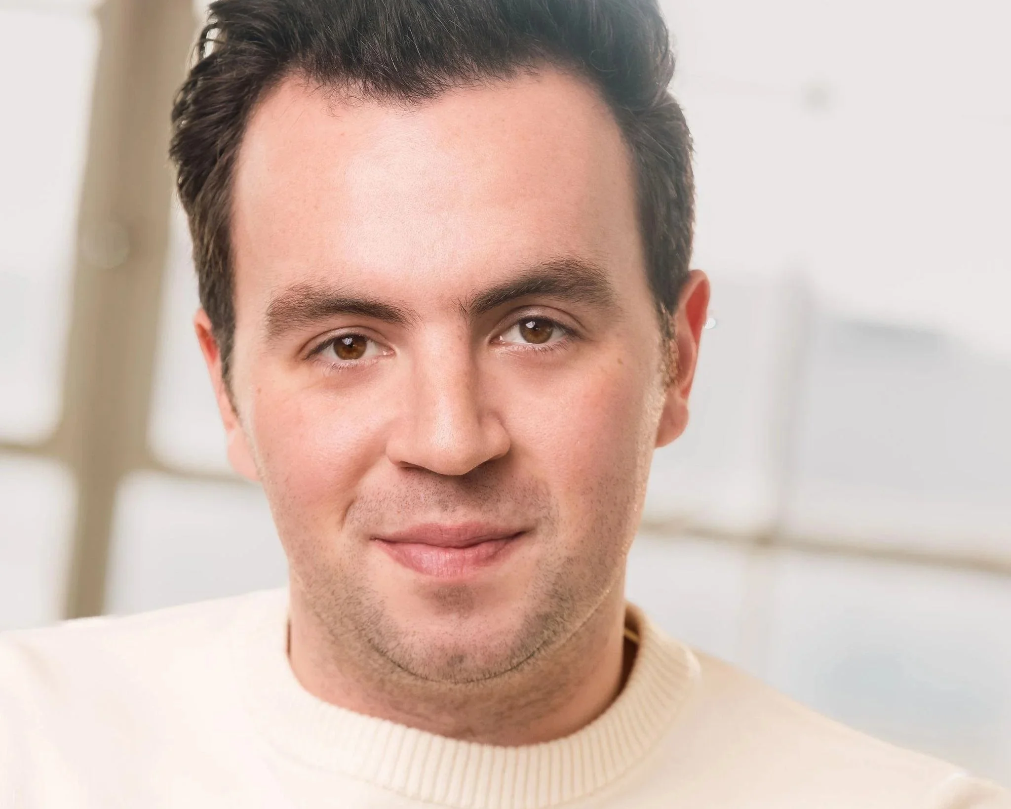Headshot of actor Ryan Brophy