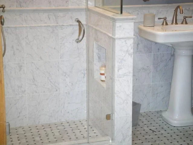 Alexandria+Bathroom2.webp
