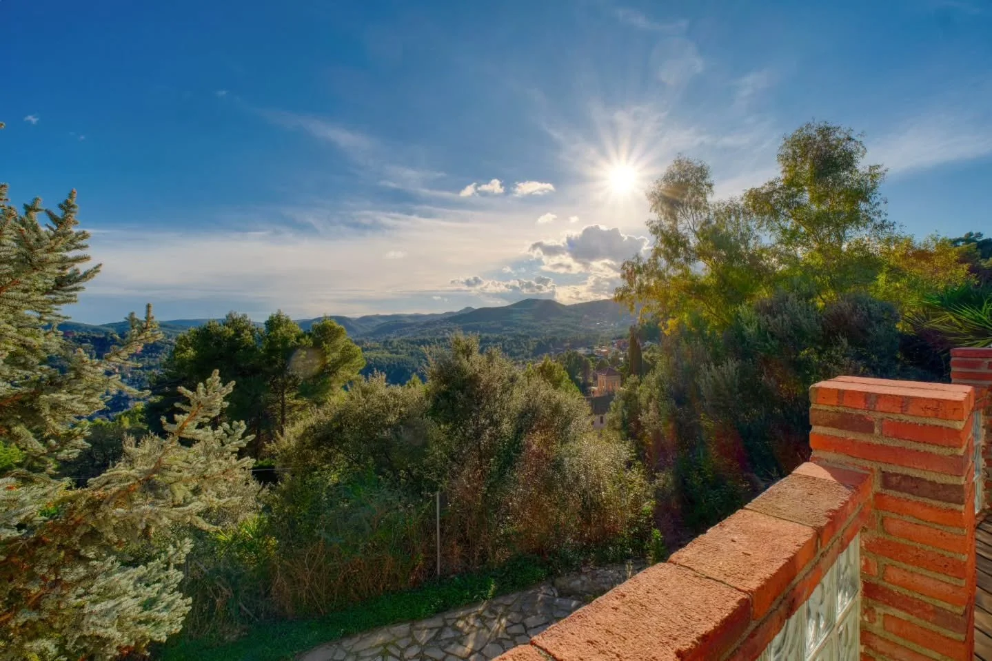 Happy New Year from @verdawellnessclub 🎉 What is your top wellness priority in 2026?