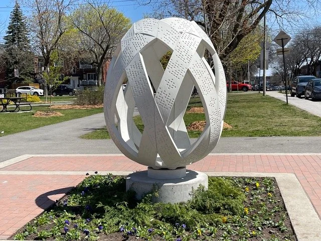 Entrelacs, par Giorgia Volpe - Parc de l’Ukraine - Rue de Bellechasse, Montréal QC