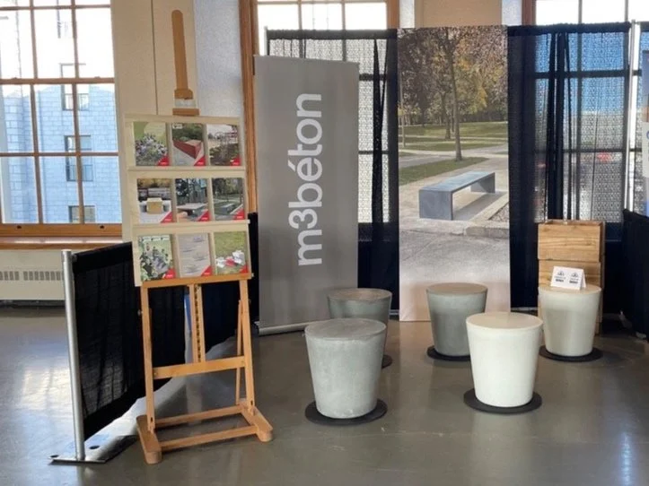 AAPQ kiosque m3beton fournisseur mobilier urbain en béton fait au Québec