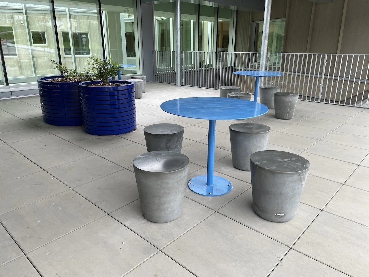 2023_Pouf Chicoutimi Lap-école m3beton