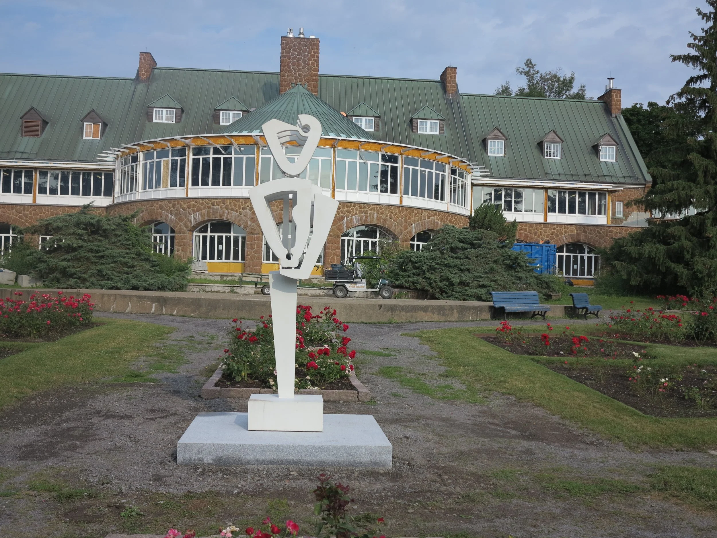 Cosmotome no7, Oh! Homme, par Yvette Bisson - Parc Jean Drapeau Montréal QC