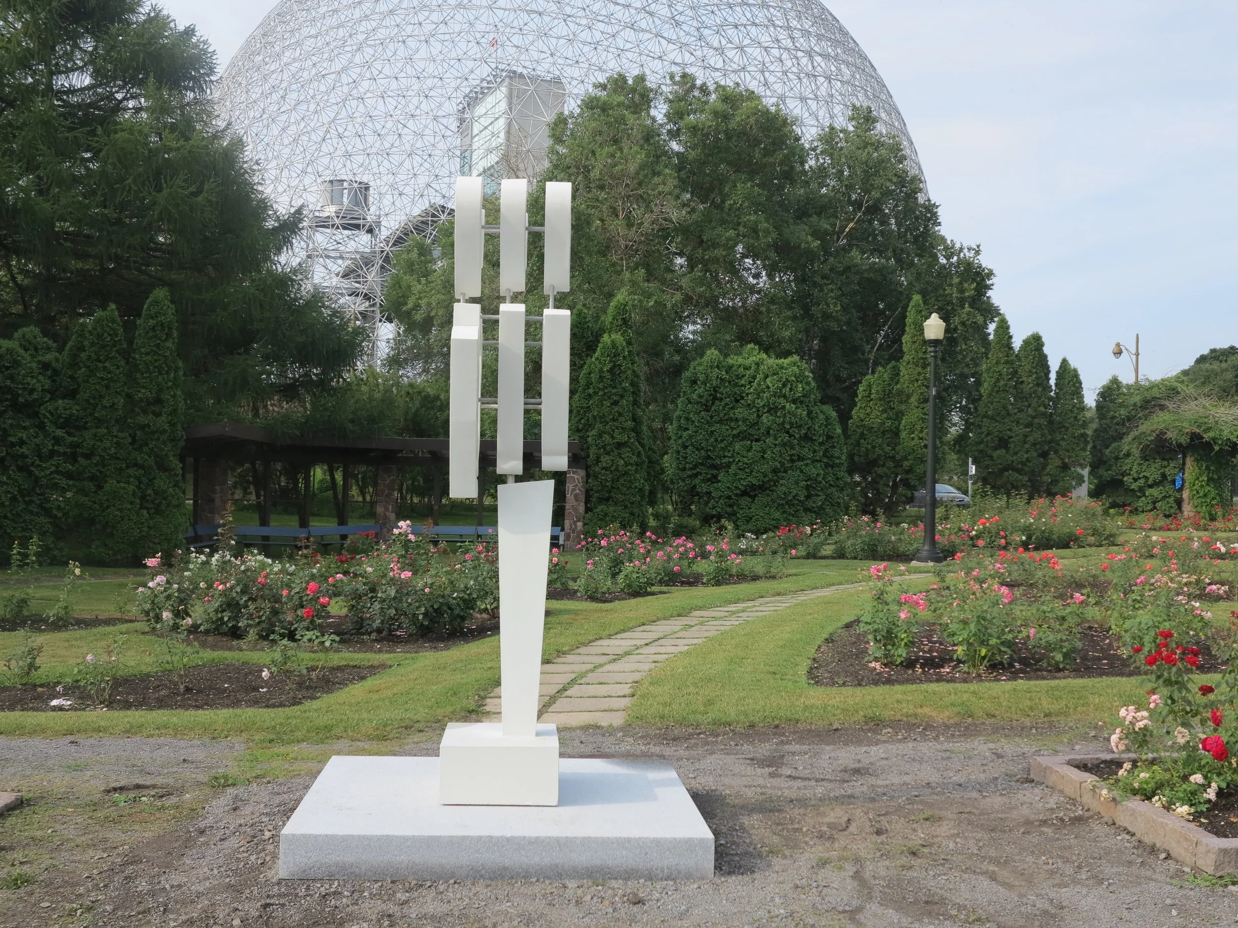 Cosmotome no7, Oh! Homme, par Yvette Bisson - Parc Jean Drapeau Montréal QC