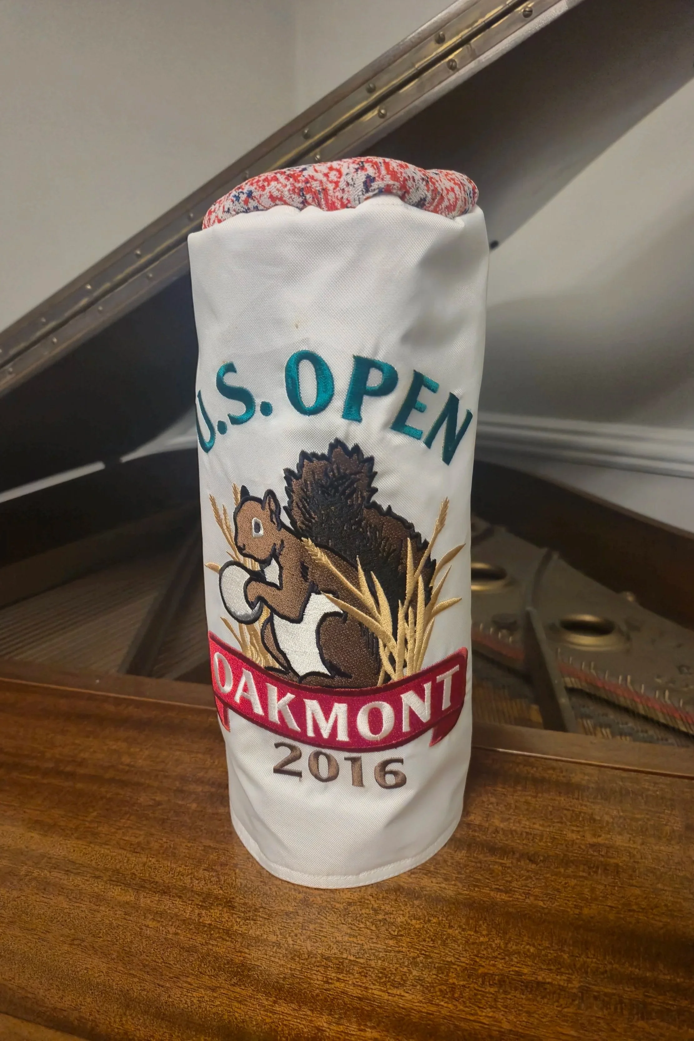 Oakmont Greens Flag