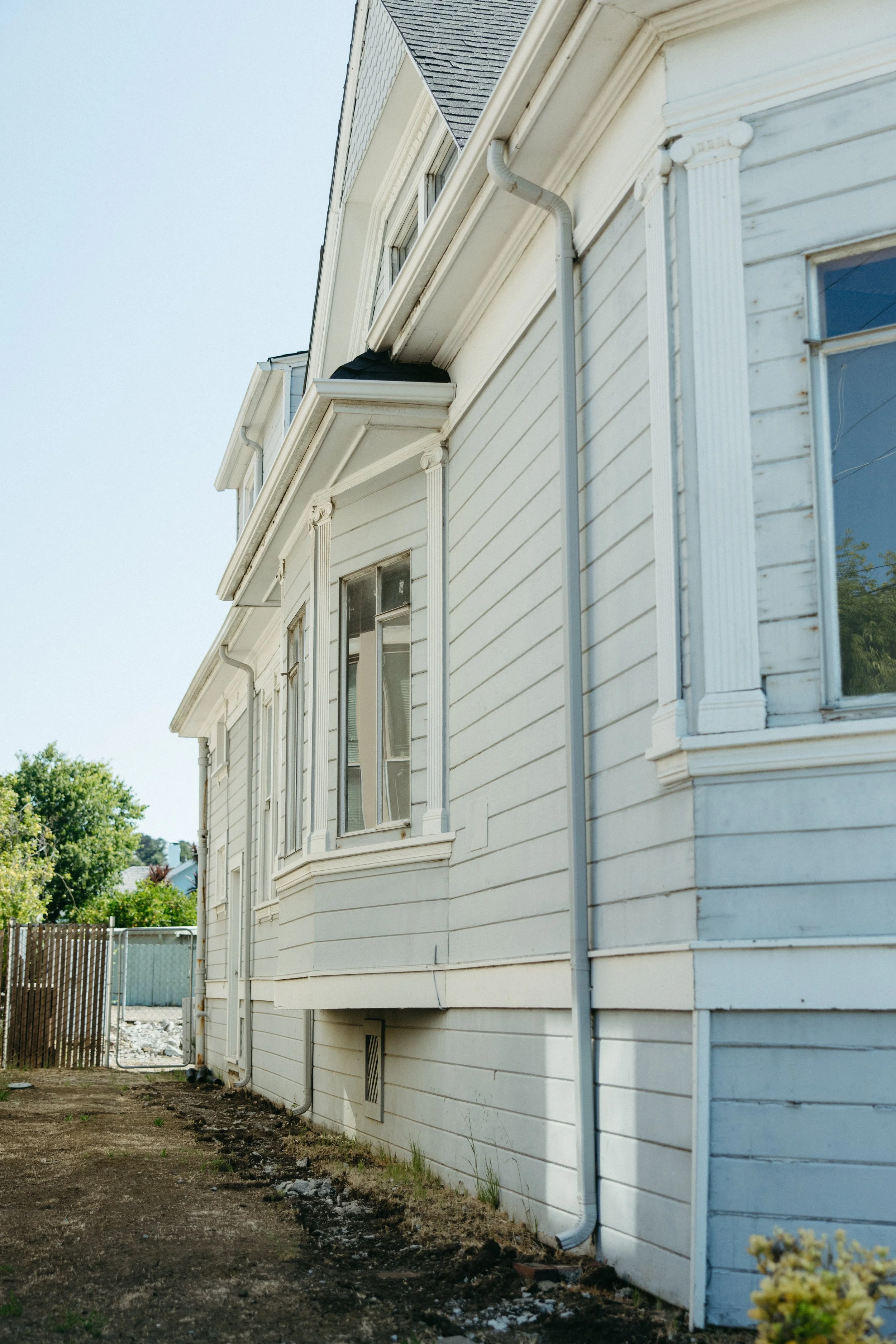 bay window side original.jpg
