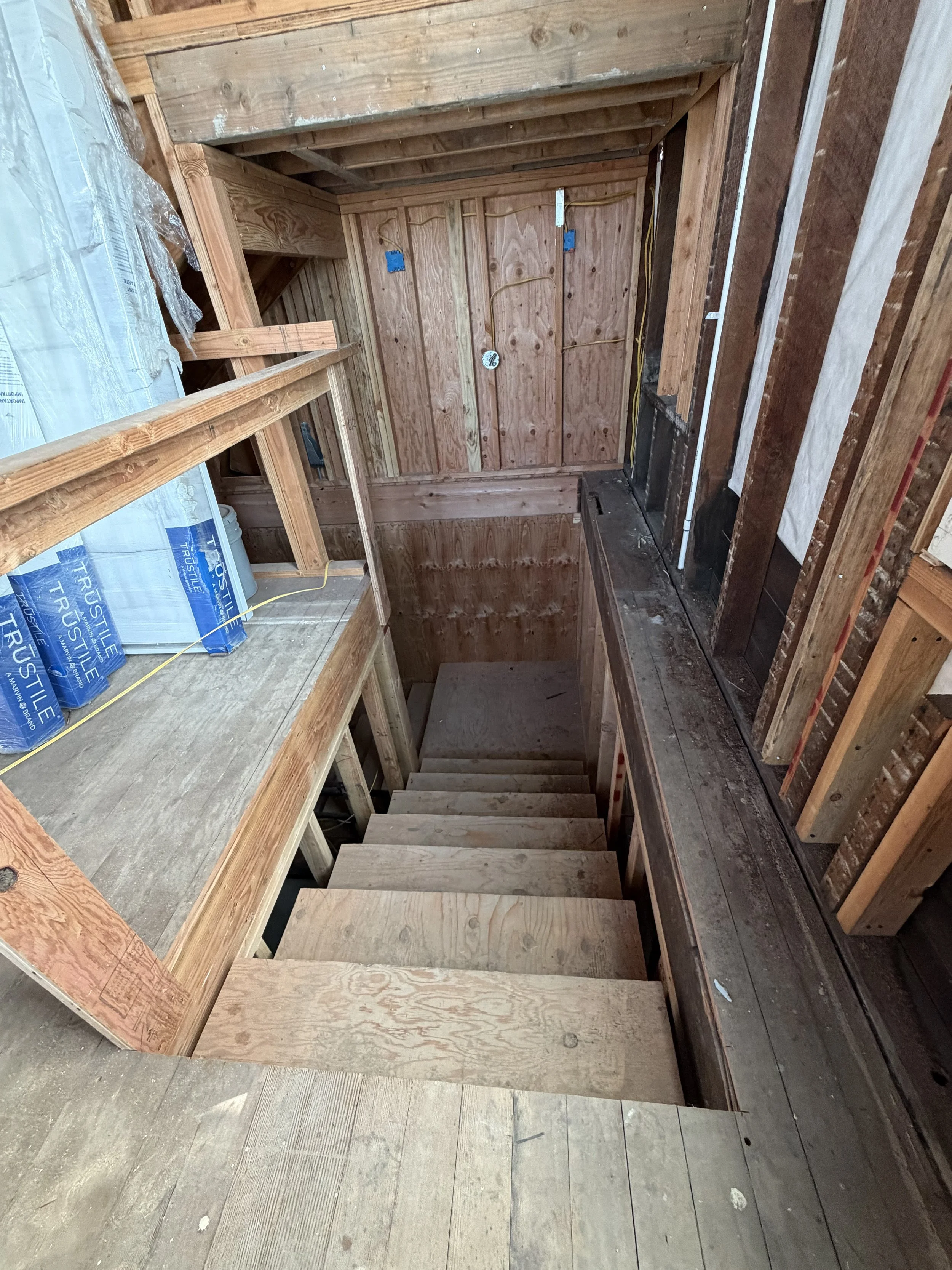 stairs basement.jpeg