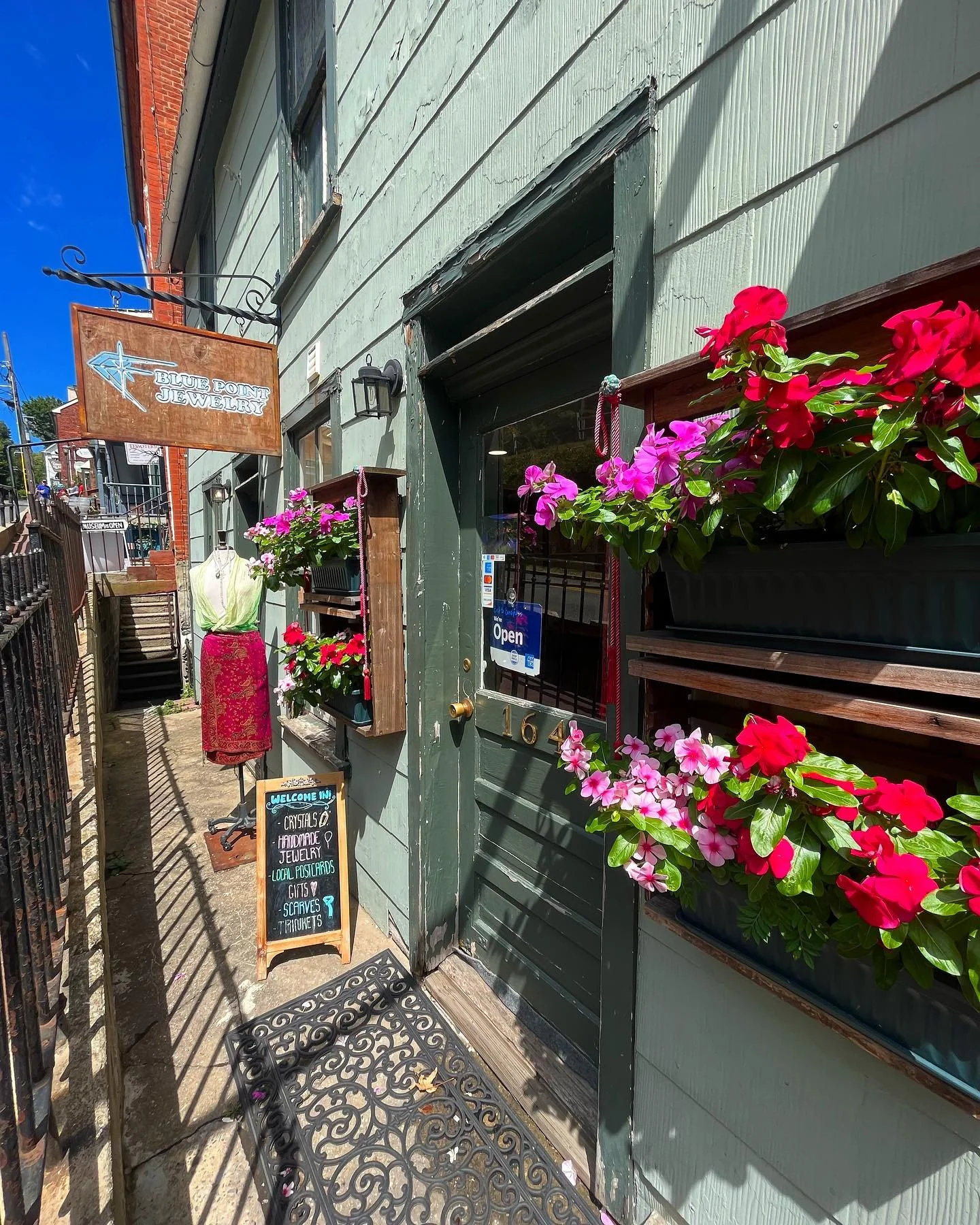 Blue Point Jewelry &amp; Crystals