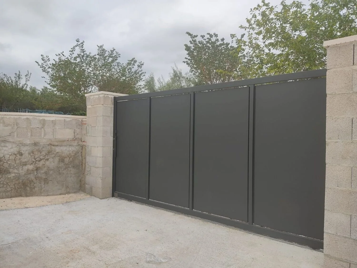 Oranssi-Projekt: Umlaufende Terrasse