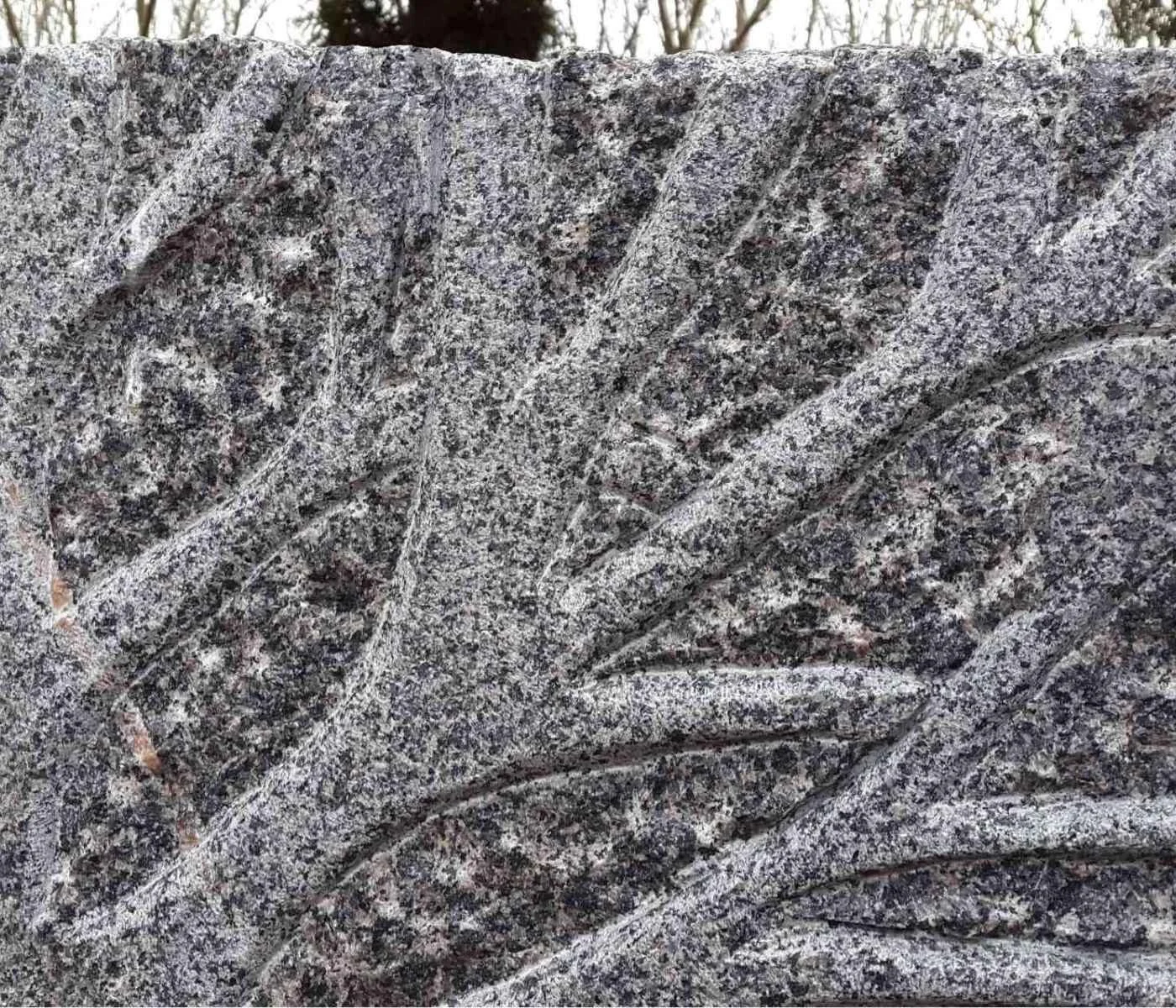 Udsnit af håndhugget dekoration