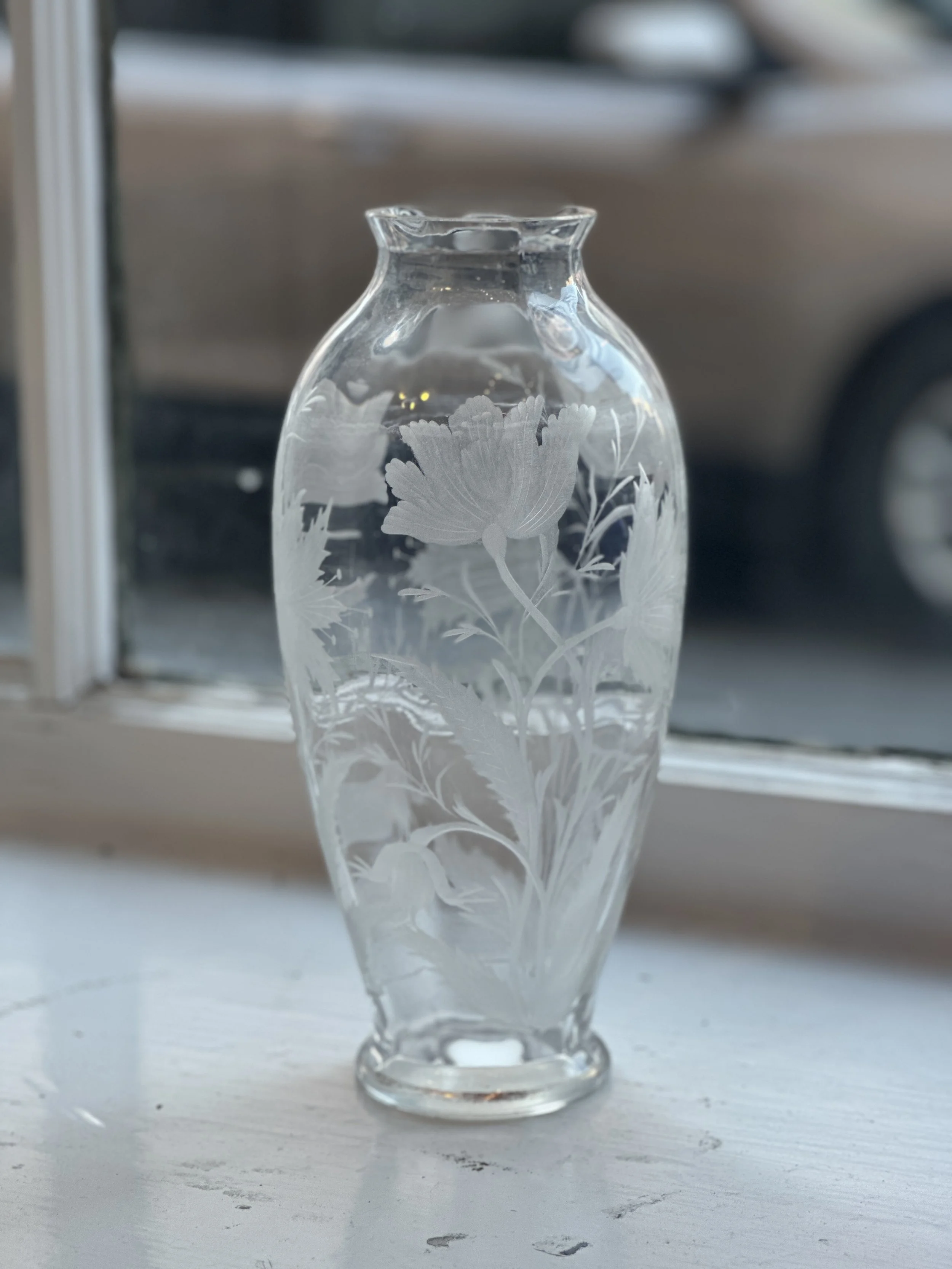 Elegant Hand-Etched Crystal Floral Glass Vase