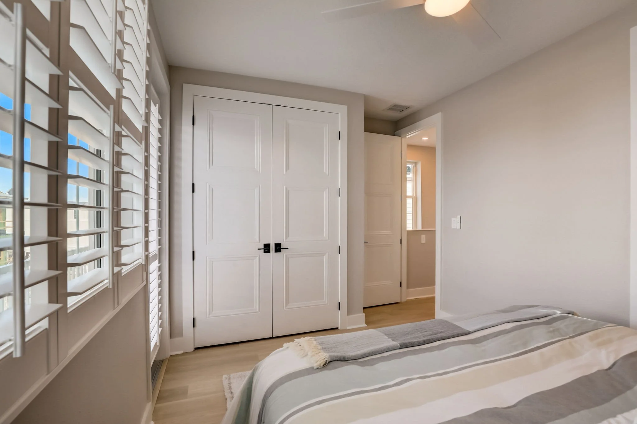 19-web-or-mls- Marina Vw Wy-019.jpg